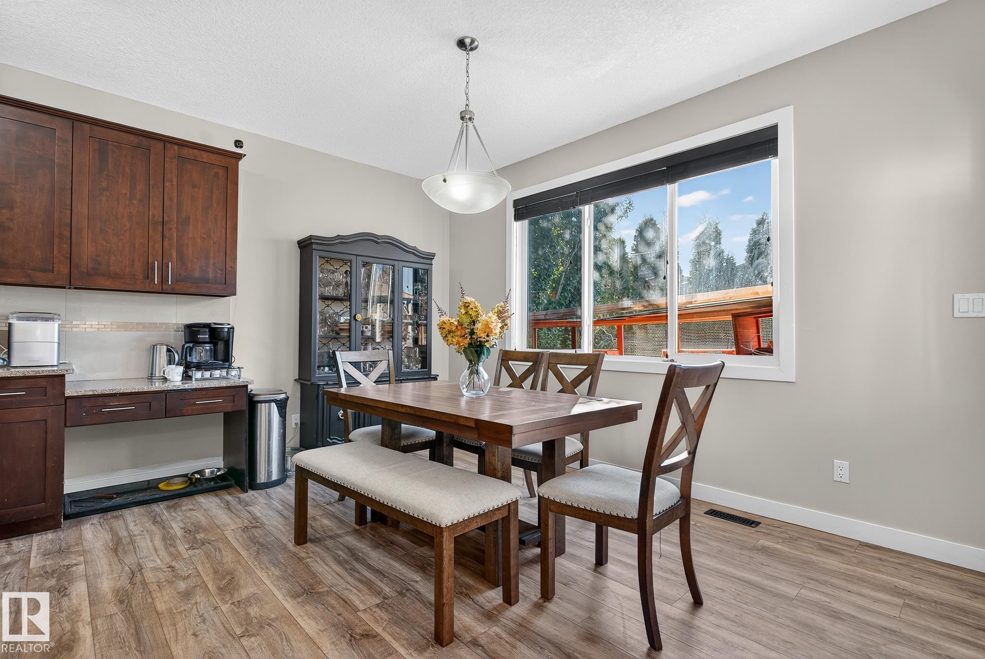 Photo 25 at 22 Shorewood Crescent, Bridgeport, Leduc