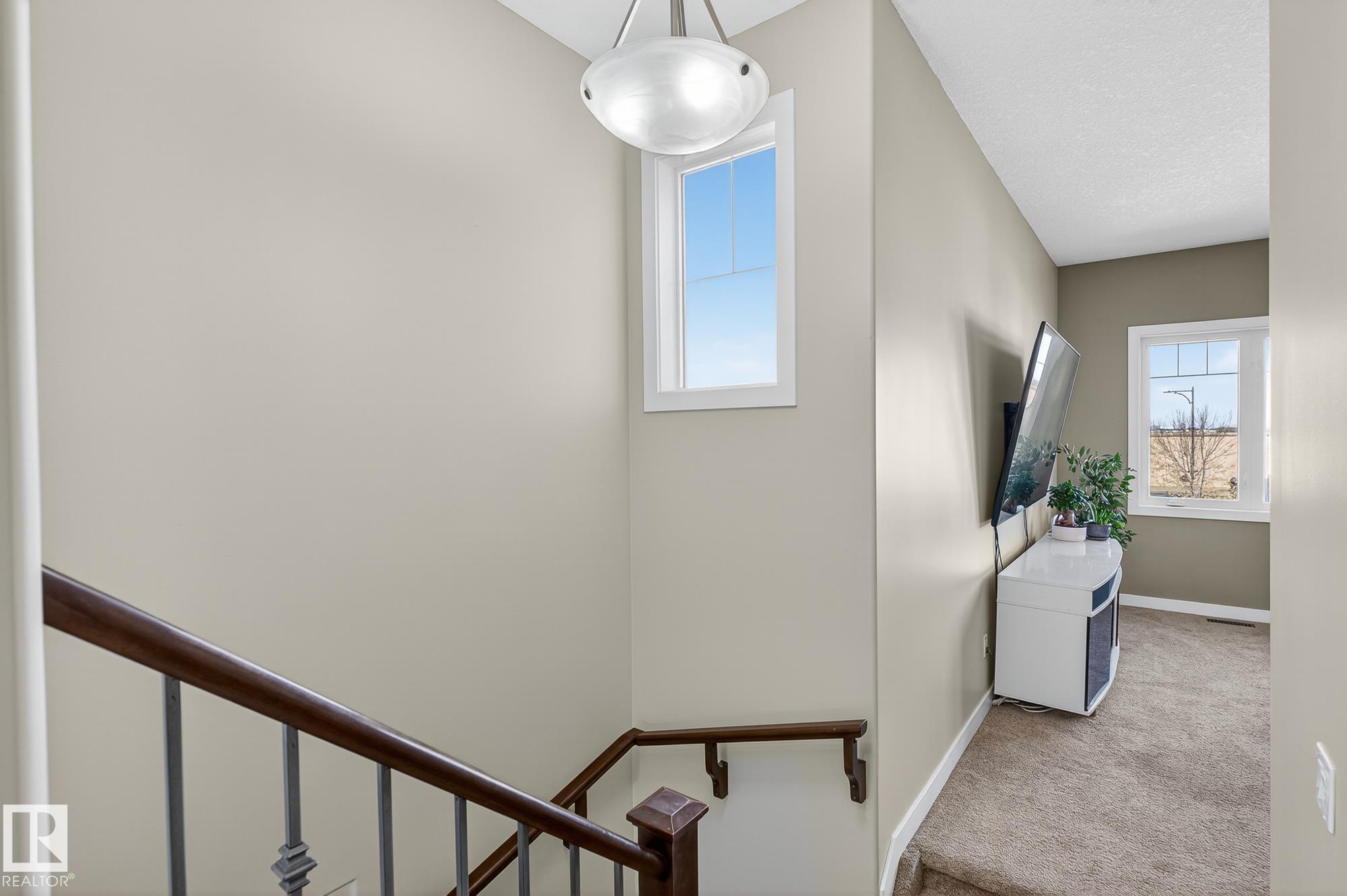 Photo 30 at 22 Shorewood Crescent, Bridgeport, Leduc