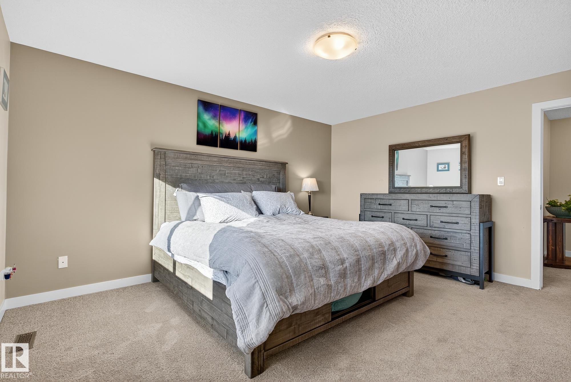 Photo 37 at 22 Shorewood Crescent, Bridgeport, Leduc