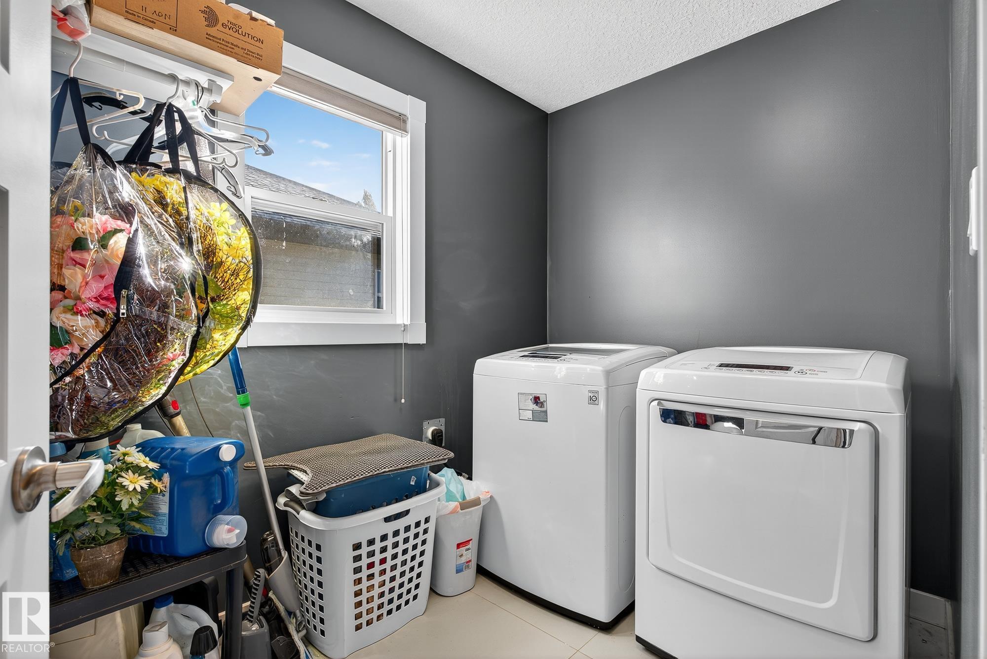 Photo 45 at 22 Shorewood Crescent, Bridgeport, Leduc