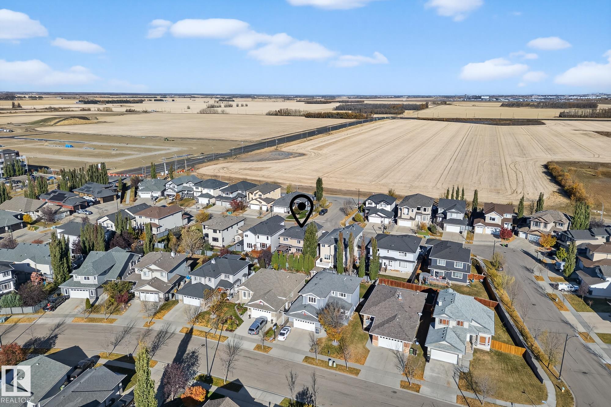 Photo 6 at 22 Shorewood Crescent, Bridgeport, Leduc