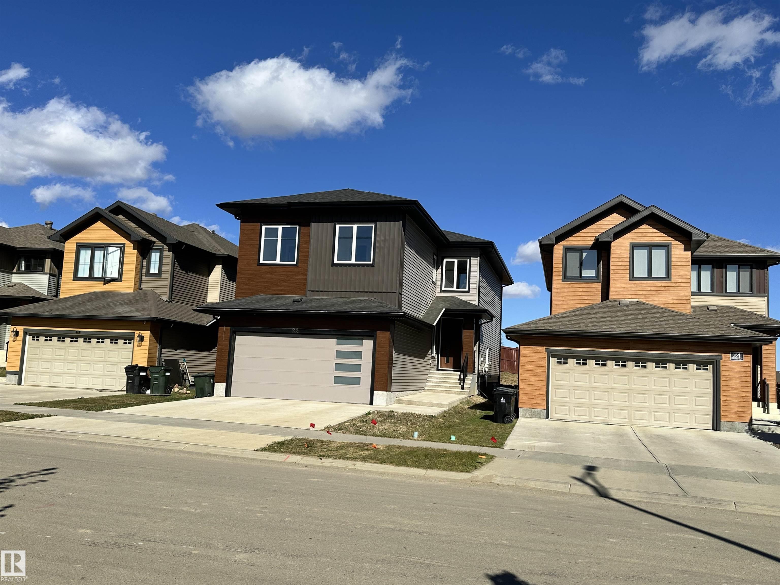 Photo 2 at 22 Timbre Way, Tonewood, Spruce Grove