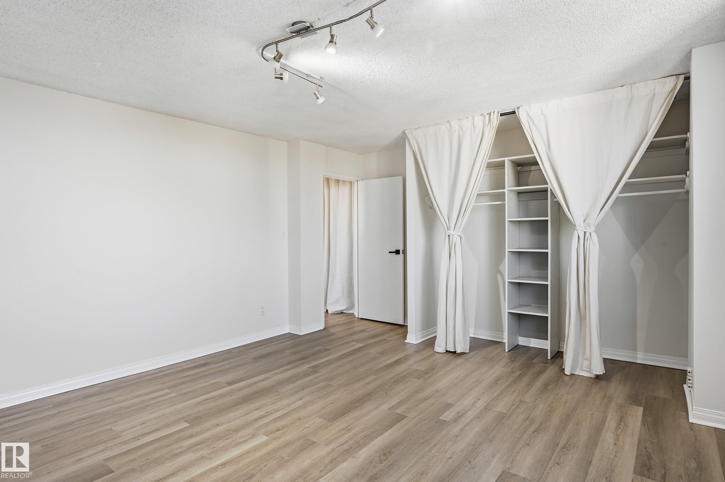 Photo 20 at 1607 - 10011 116 Street NW, Wîhkwêntôwin, Edmonton