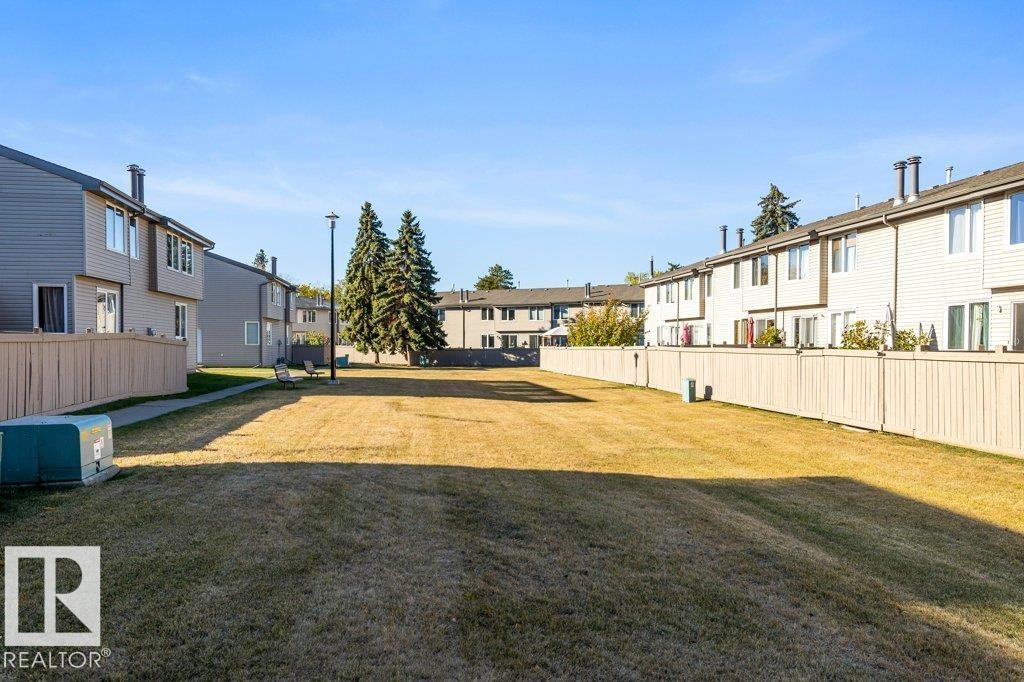 Photo 34 at 44 Akinsdale gardens, Akinsdale, St. Albert