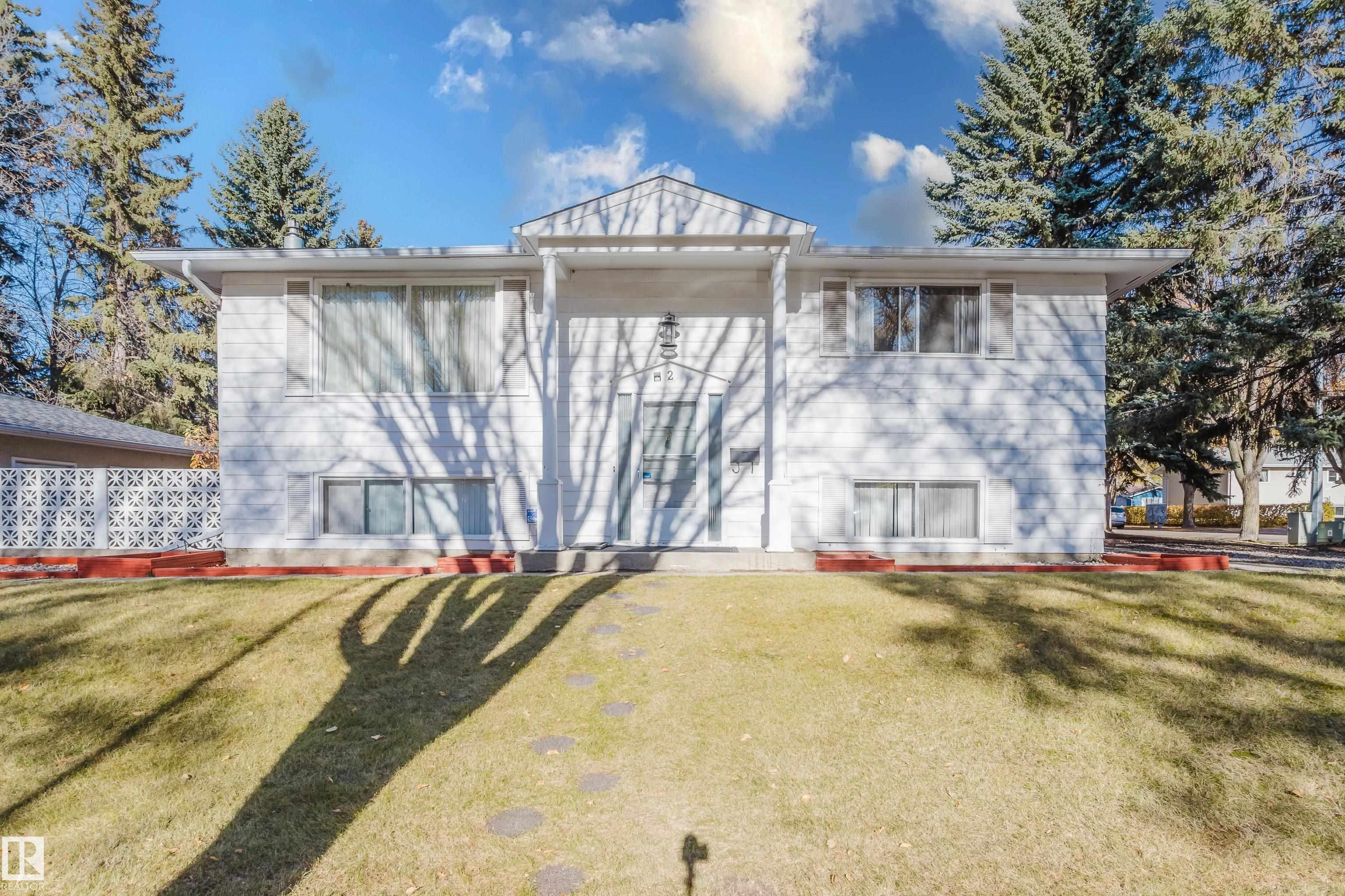 2 Fleetwood Crescent, Forest Lawn, St. Albert 