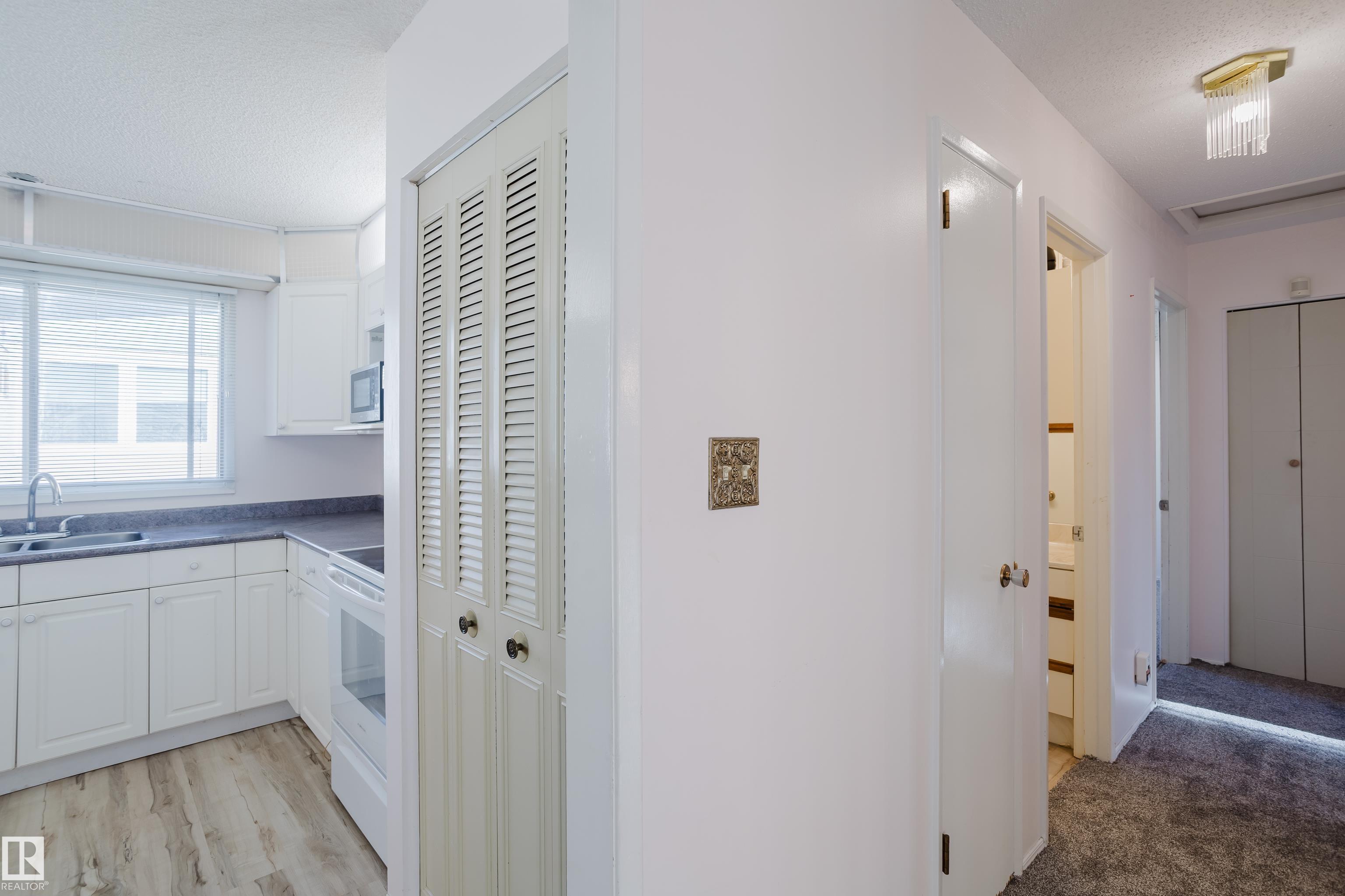 Photo 30 at 2 Fleetwood Crescent, Forest Lawn, St. Albert