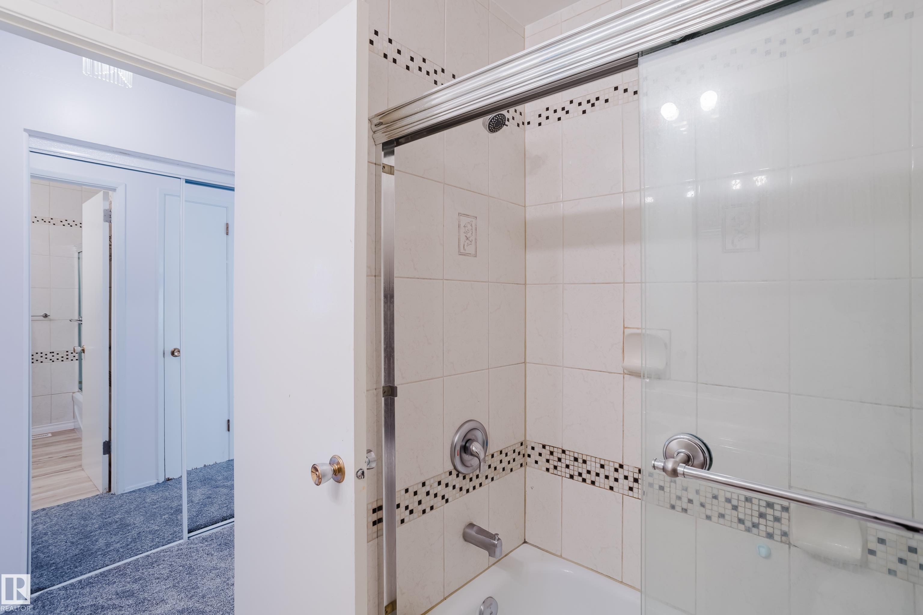 Photo 36 at 2 Fleetwood Crescent, Forest Lawn, St. Albert