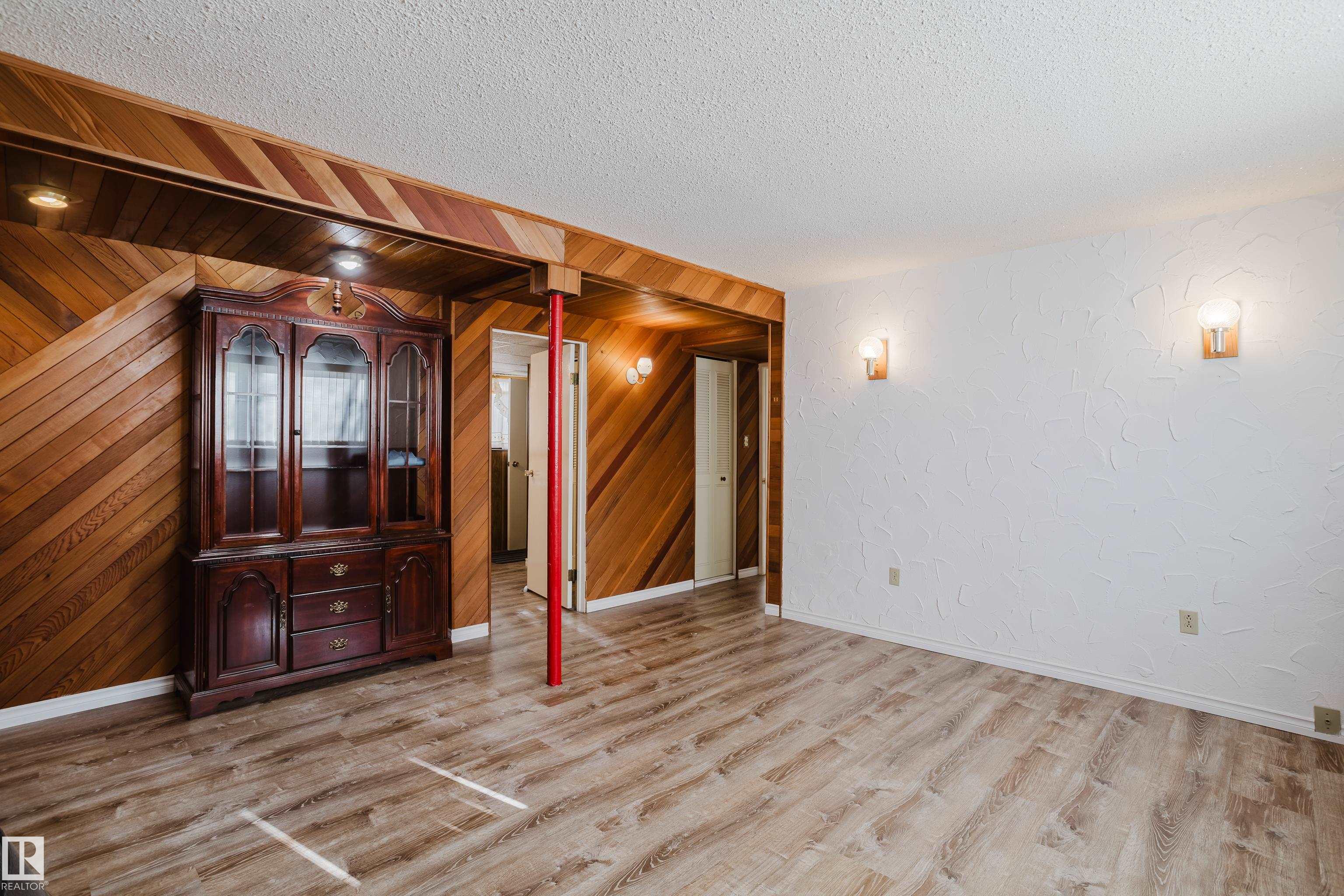 Photo 40 at 2 Fleetwood Crescent, Forest Lawn, St. Albert