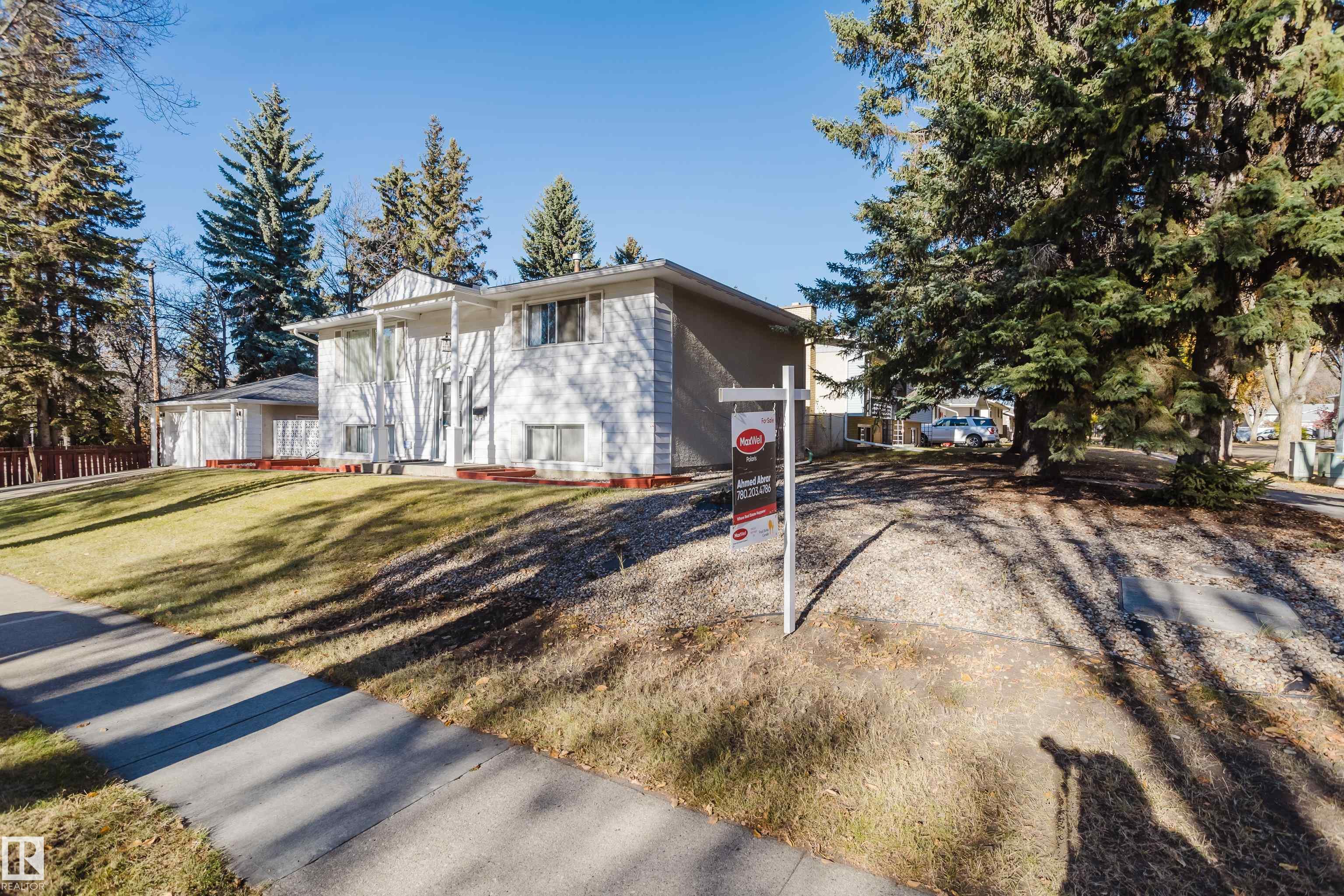 Photo 5 at 2 Fleetwood Crescent, Forest Lawn, St. Albert