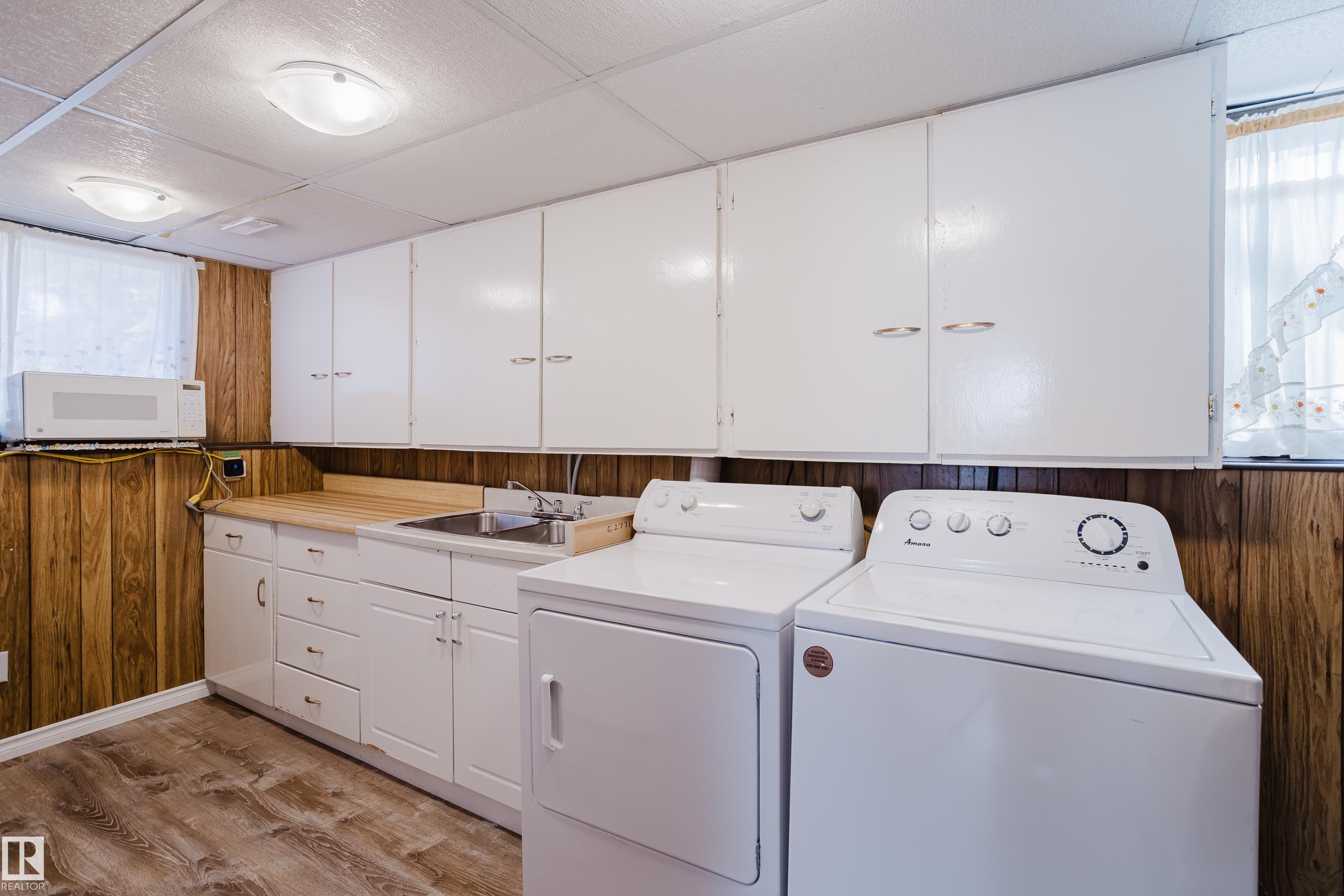 Photo 43 at 2 Fleetwood Crescent, Forest Lawn, St. Albert