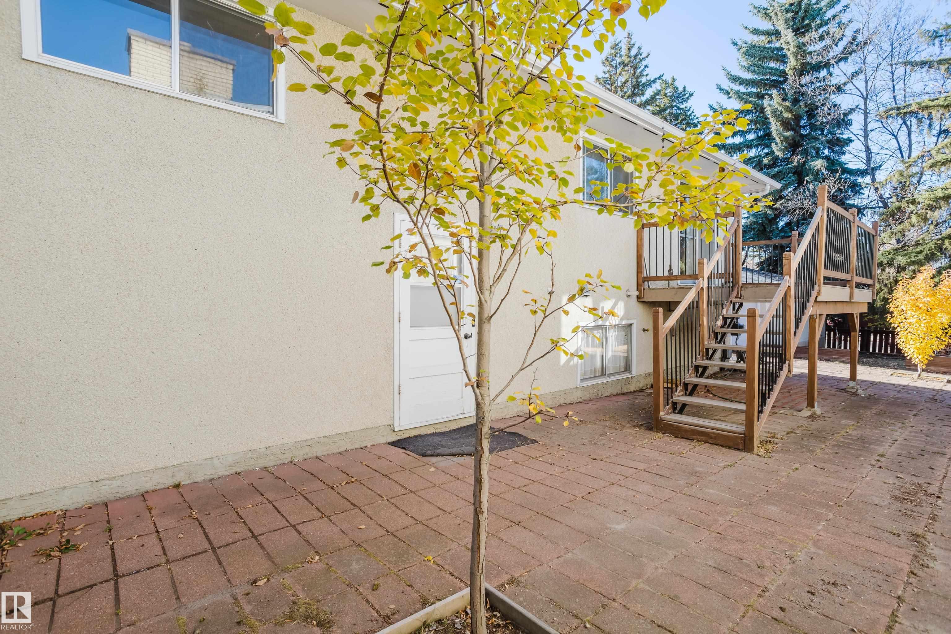Photo 8 at 2 Fleetwood Crescent, Forest Lawn, St. Albert