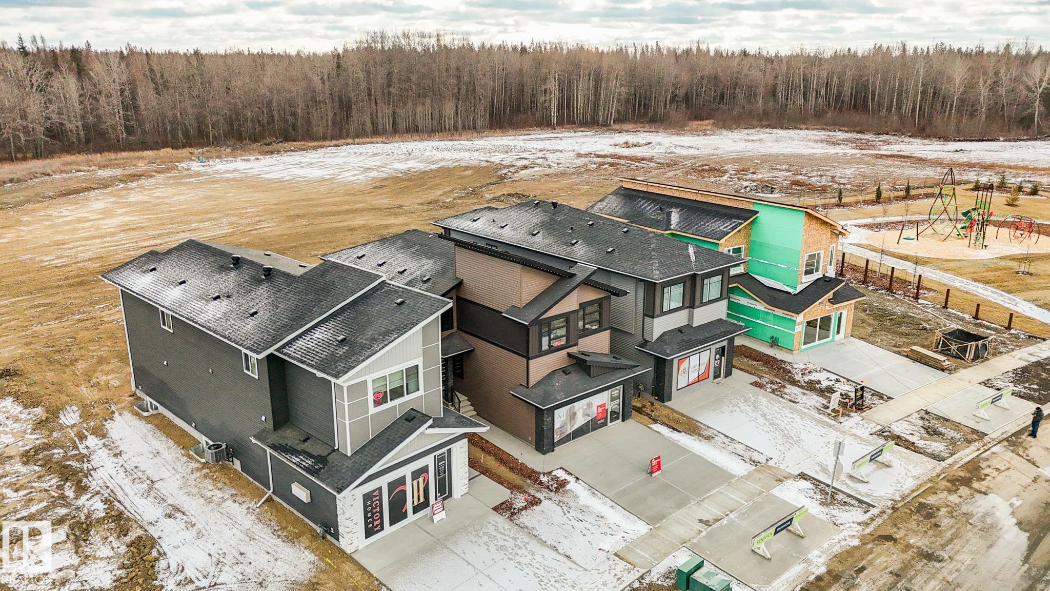 Photo 2 at 68 Fenwyck Boulevard, Fenwyck, Spruce Grove