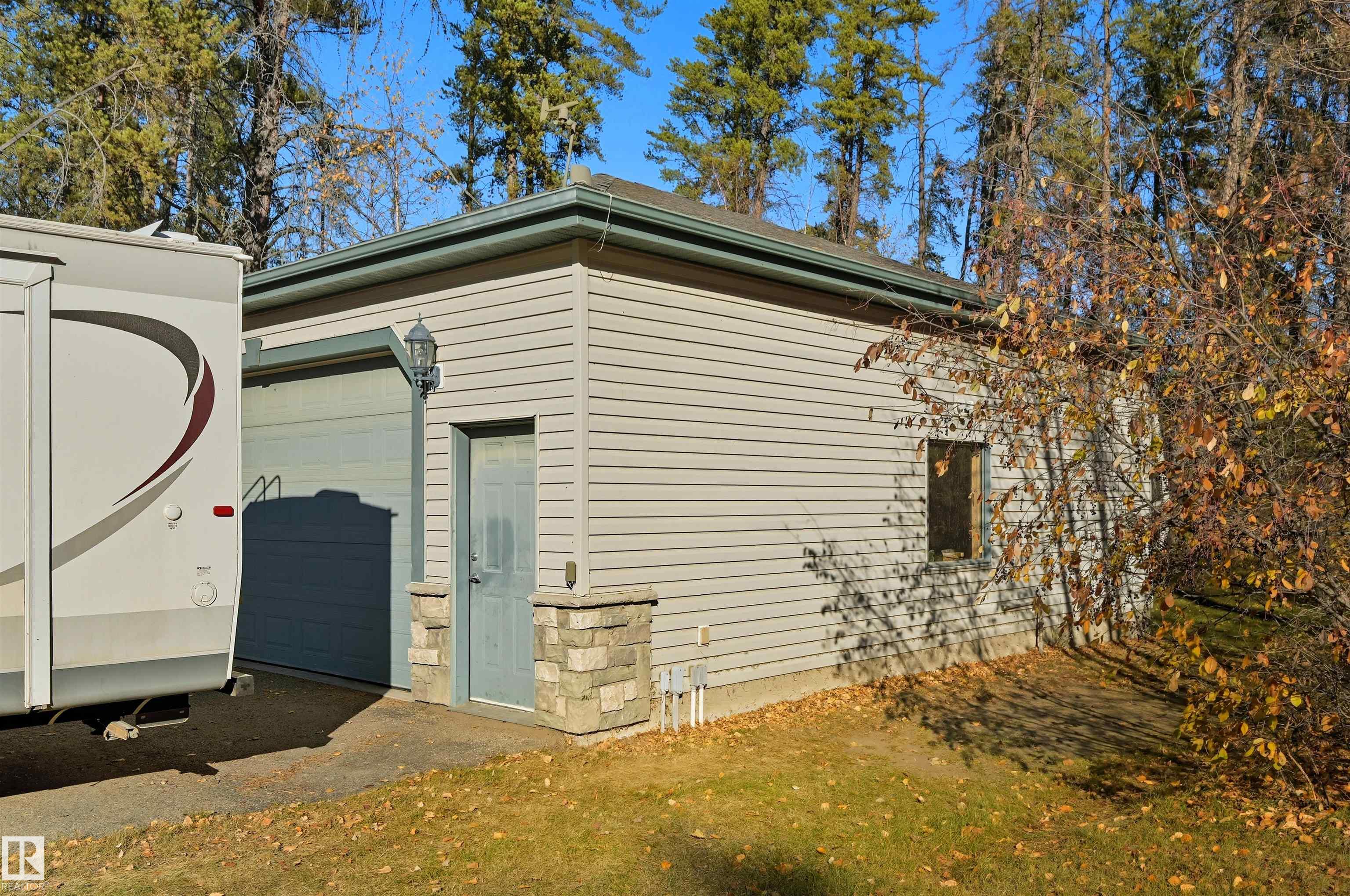 Photo 38 at 27 - 26213 Twp Road 512, Banksiana Ranch, Rural Parkland County