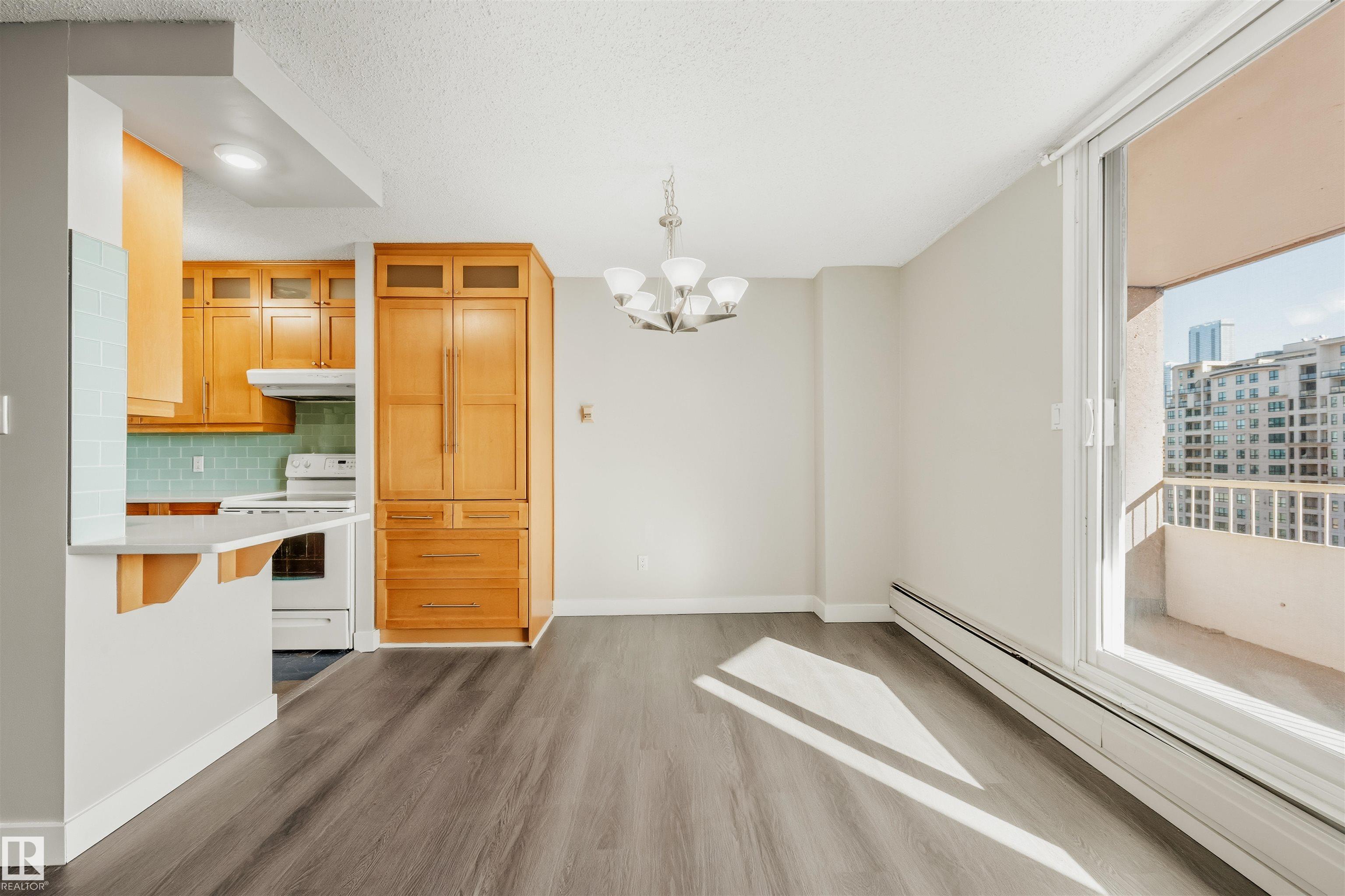 Photo 4 at 1202 - 9909 110 Street NW, Wîhkwêntôwin, Edmonton