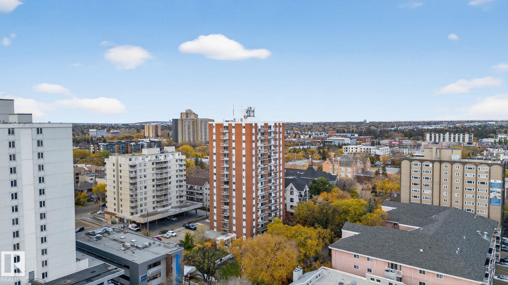 1701 - 10150 117 Street NW, Wîhkwêntôwin, Edmonton 