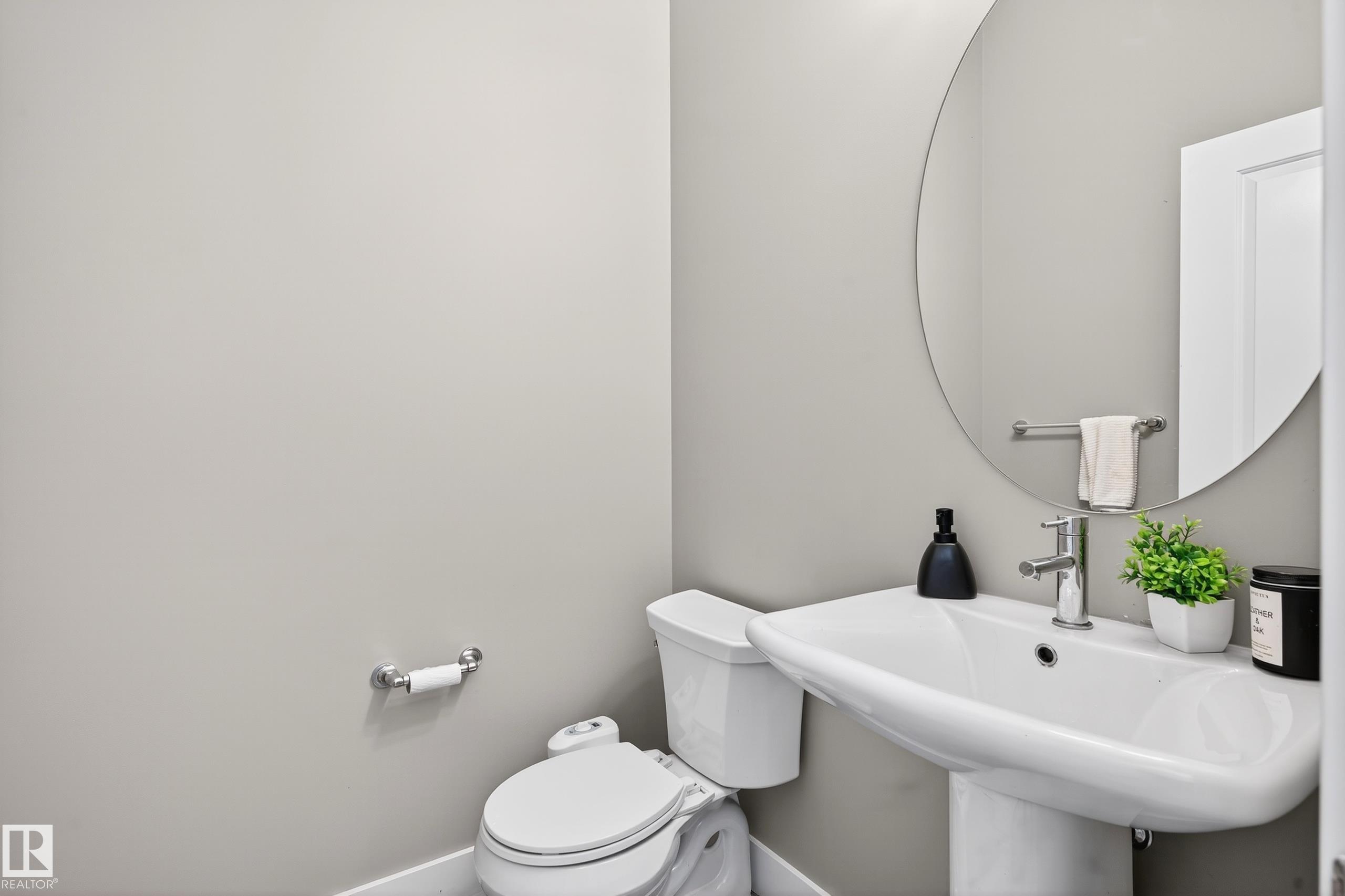 Photo 15 at 2126 24 Street NW, Laurel, Edmonton