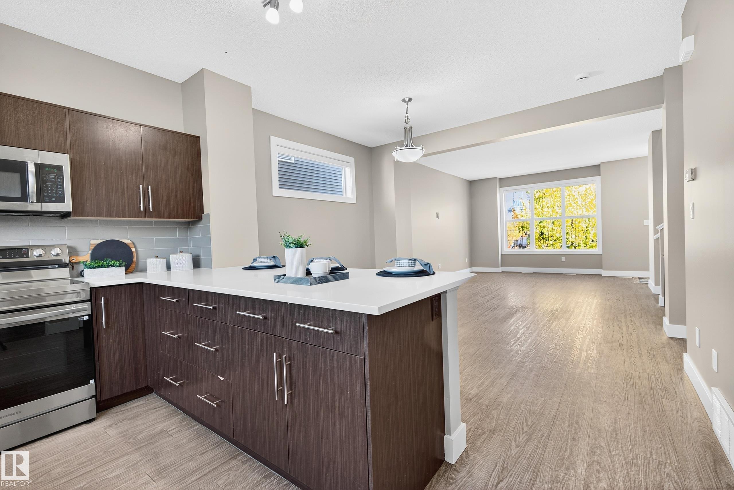 Photo 3 at 2126 24 Street NW, Laurel, Edmonton