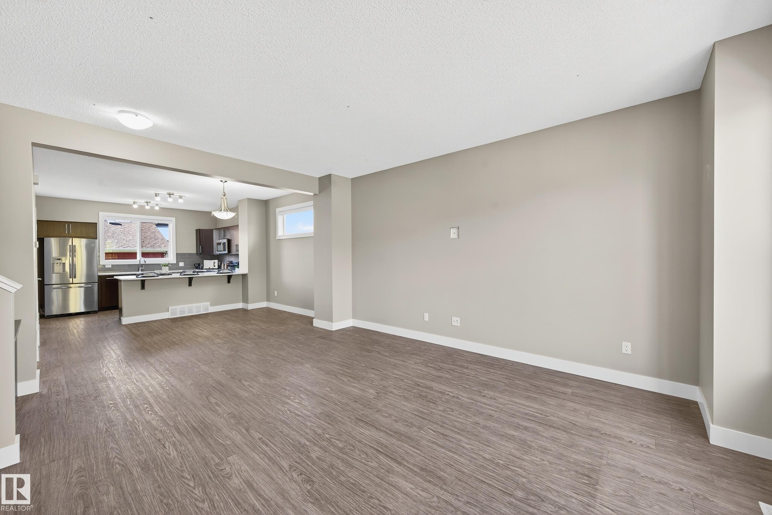 Photo 8 at 2126 24 Street NW, Laurel, Edmonton