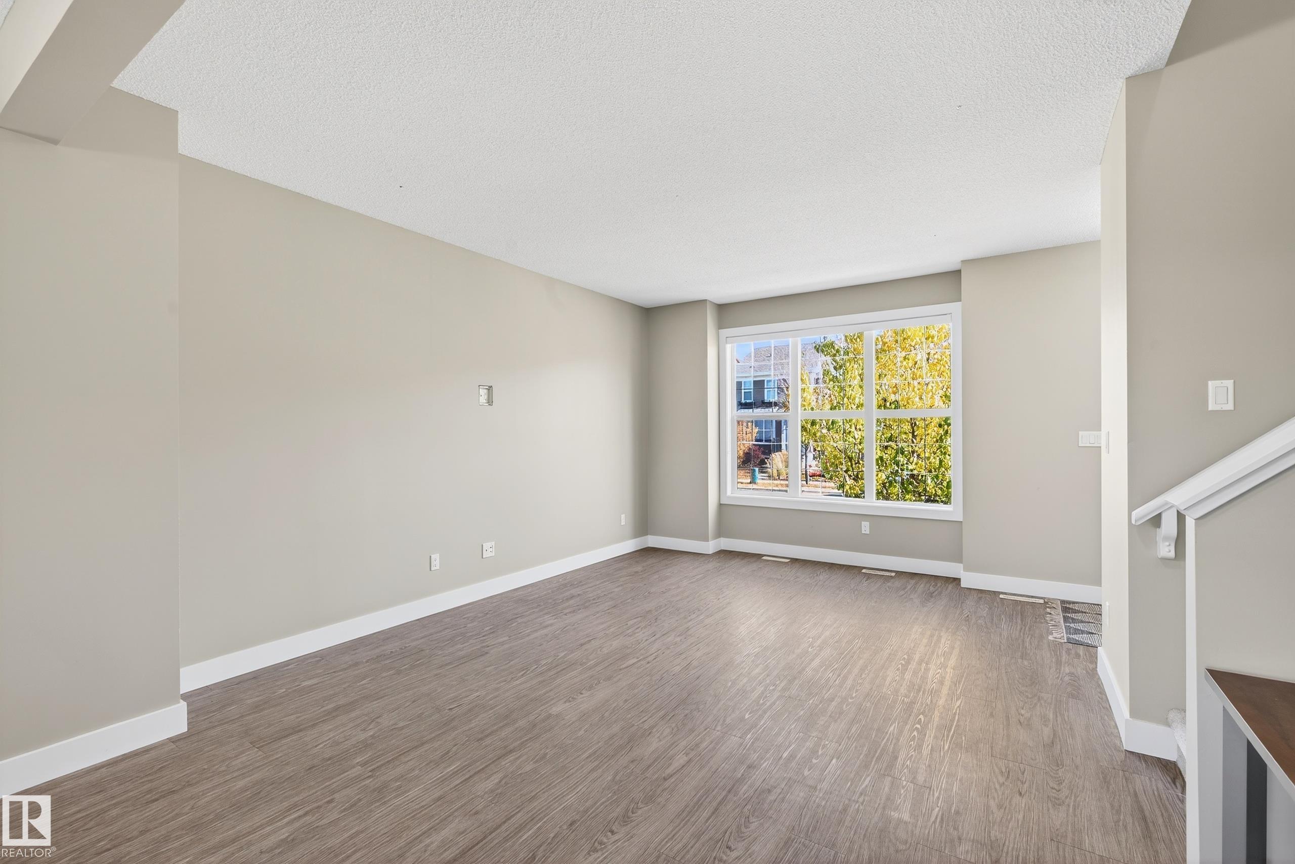 Photo 9 at 2126 24 Street NW, Laurel, Edmonton