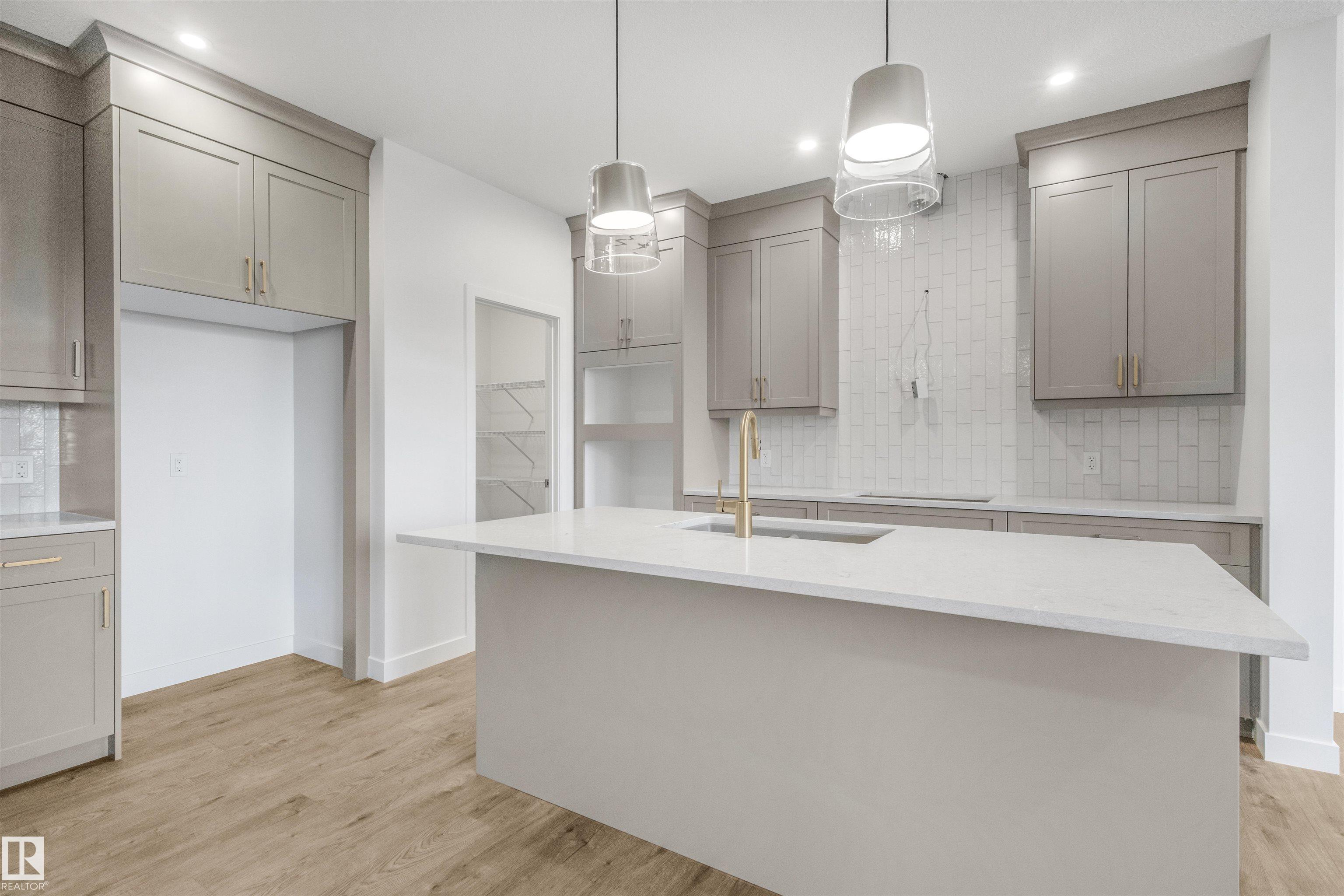 Picture for 2034 MUCKLEPLUM LI SW