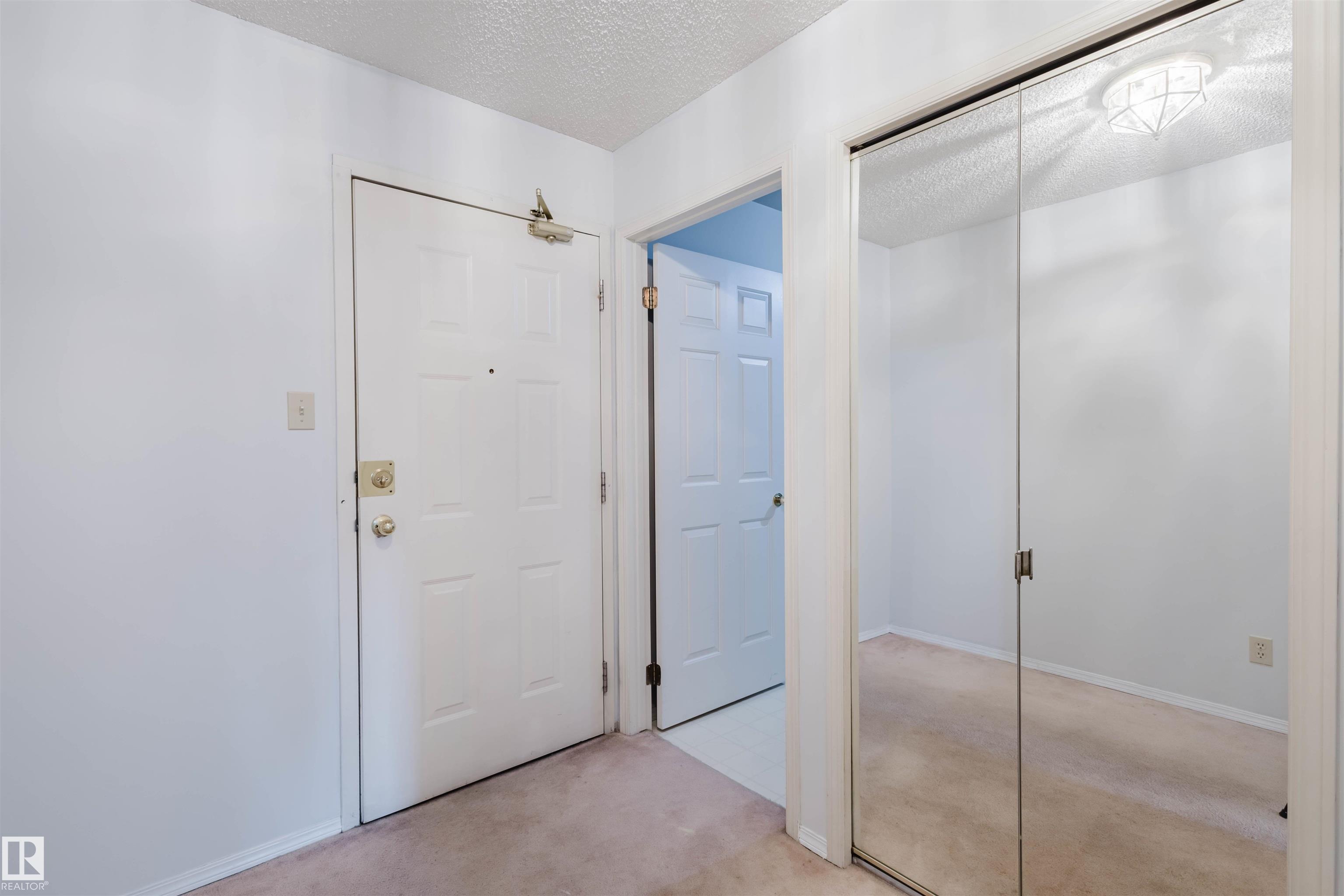 Photo 2 at 402 - 11020 19 Avenue NW, Keheewin, Edmonton
