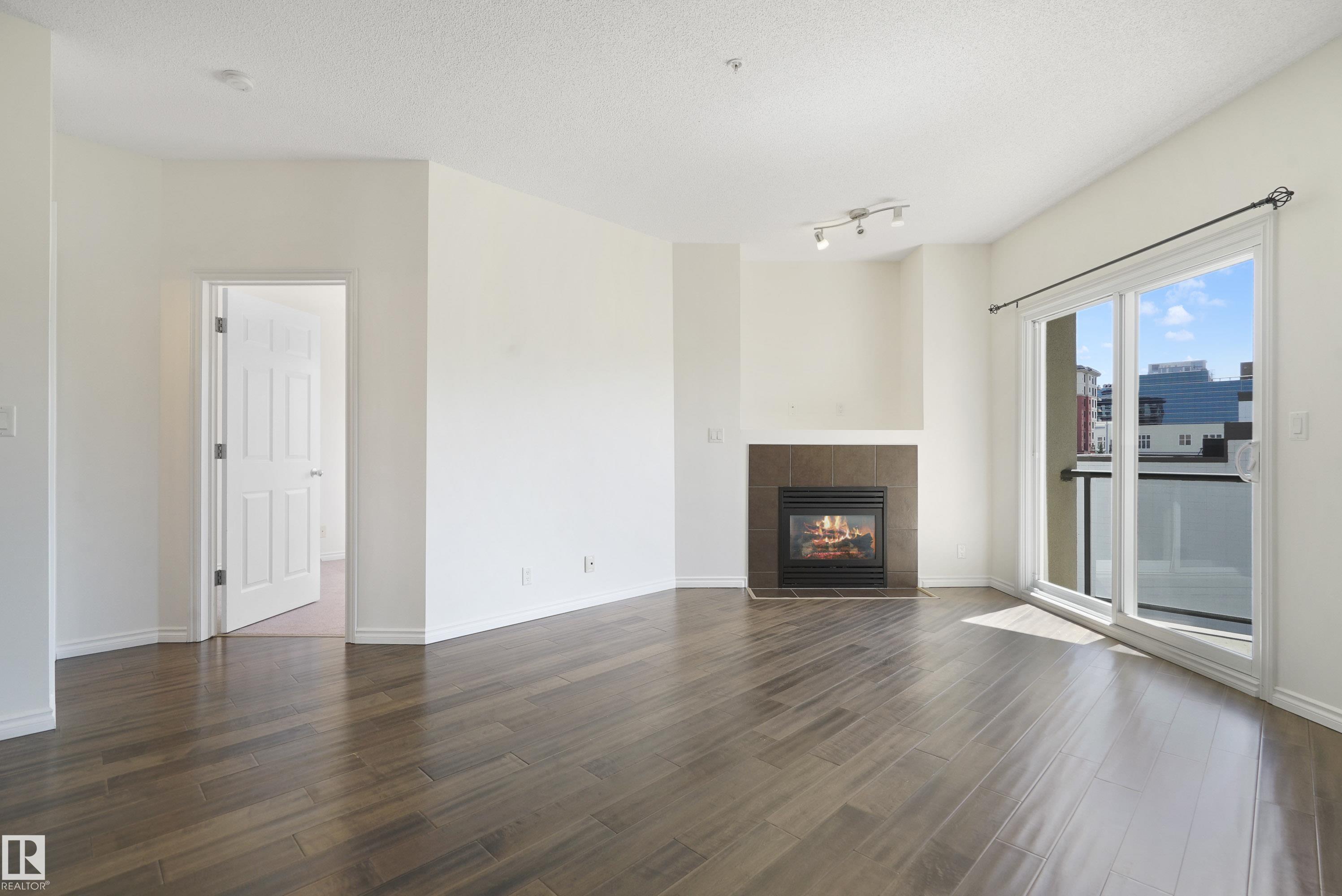 Photo 11 at 414 - 10235 112 Street NW, Wîhkwêntôwin, Edmonton