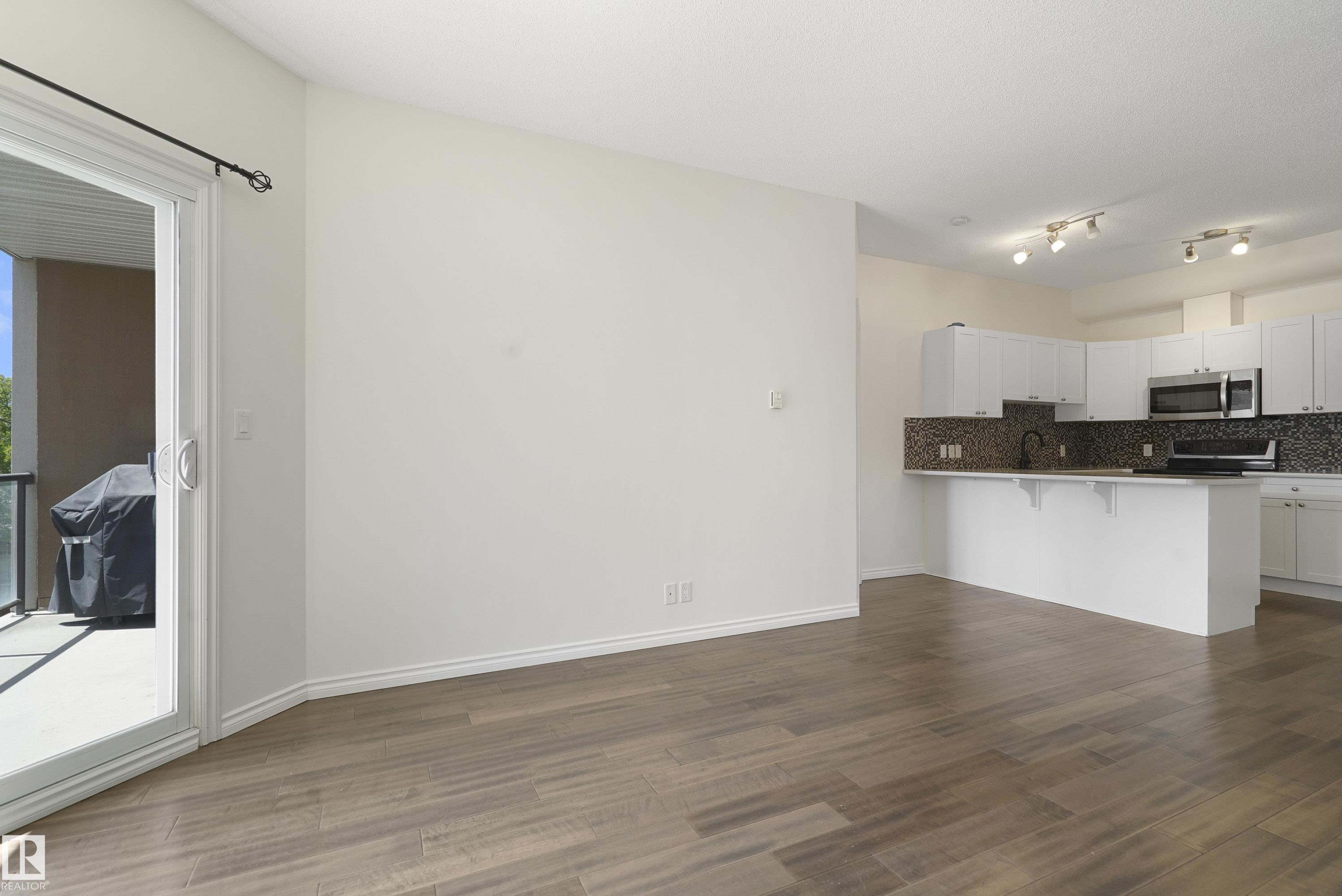 Photo 16 at 414 - 10235 112 Street NW, Wîhkwêntôwin, Edmonton