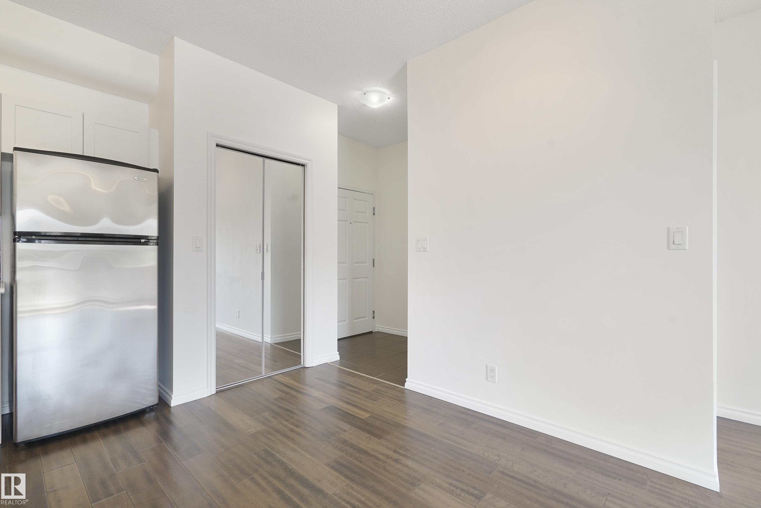 Photo 4 at 414 - 10235 112 Street NW, Wîhkwêntôwin, Edmonton