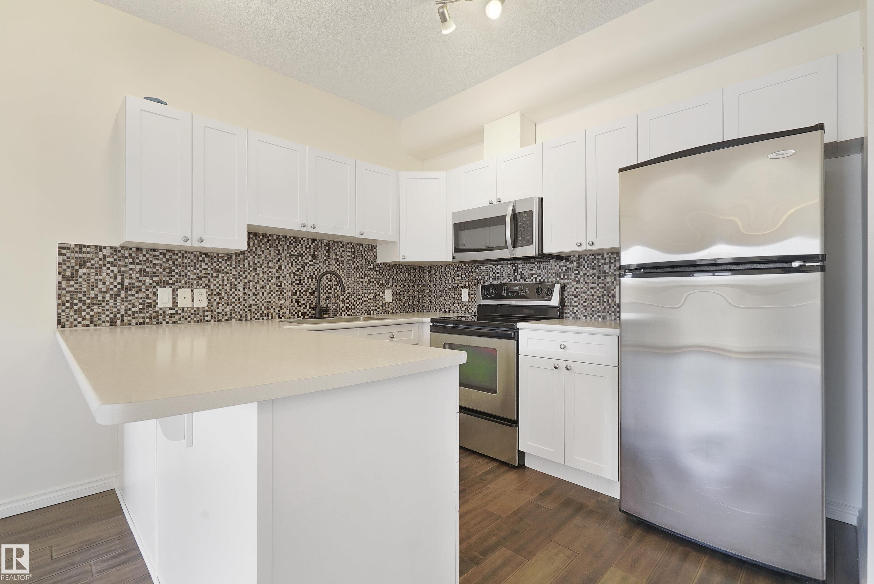 Photo 5 at 414 - 10235 112 Street NW, Wîhkwêntôwin, Edmonton