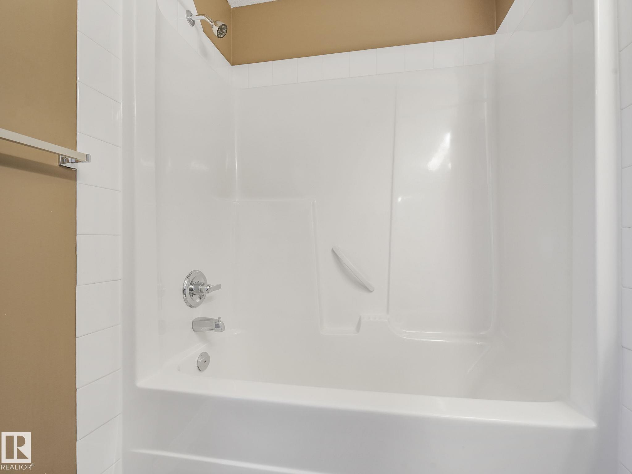 Photo 15 at 423 - 1520 Hammond Gate NW, The Hamptons, Edmonton