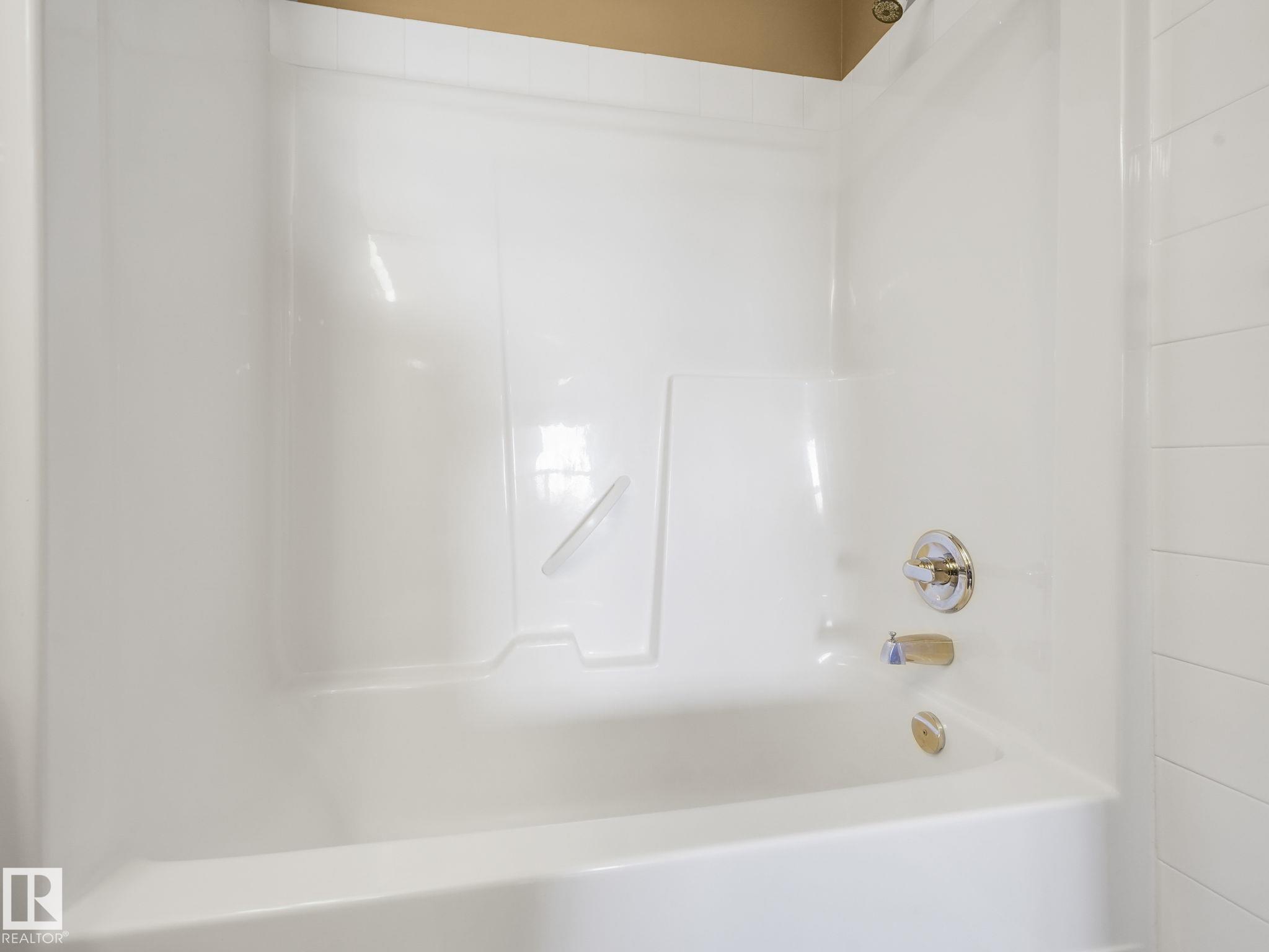 Photo 32 at 423 - 1520 Hammond Gate NW, The Hamptons, Edmonton