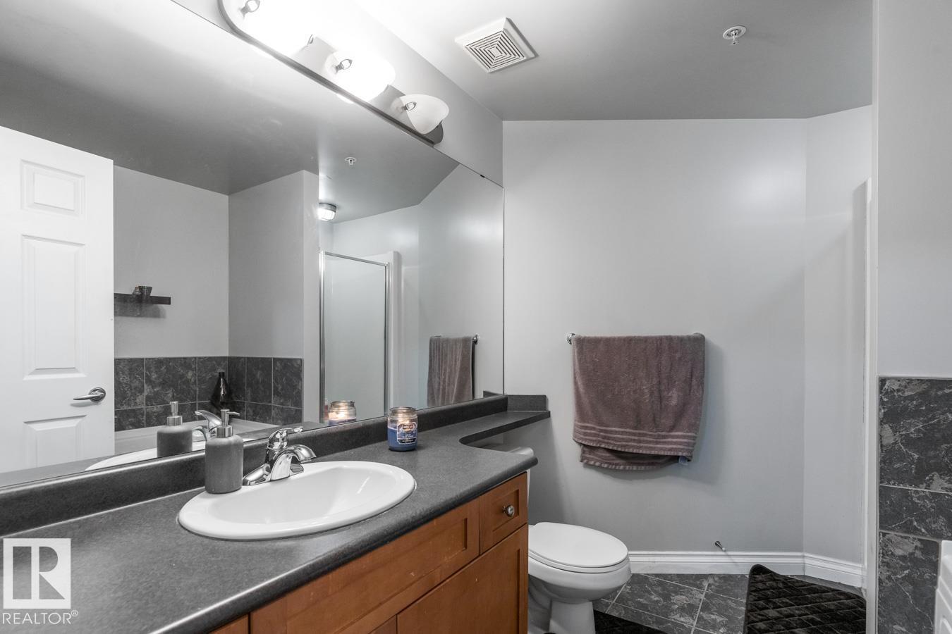 Photo 14 at 402 - 9020 Jasper Avenue NW, Boyle Street, Edmonton