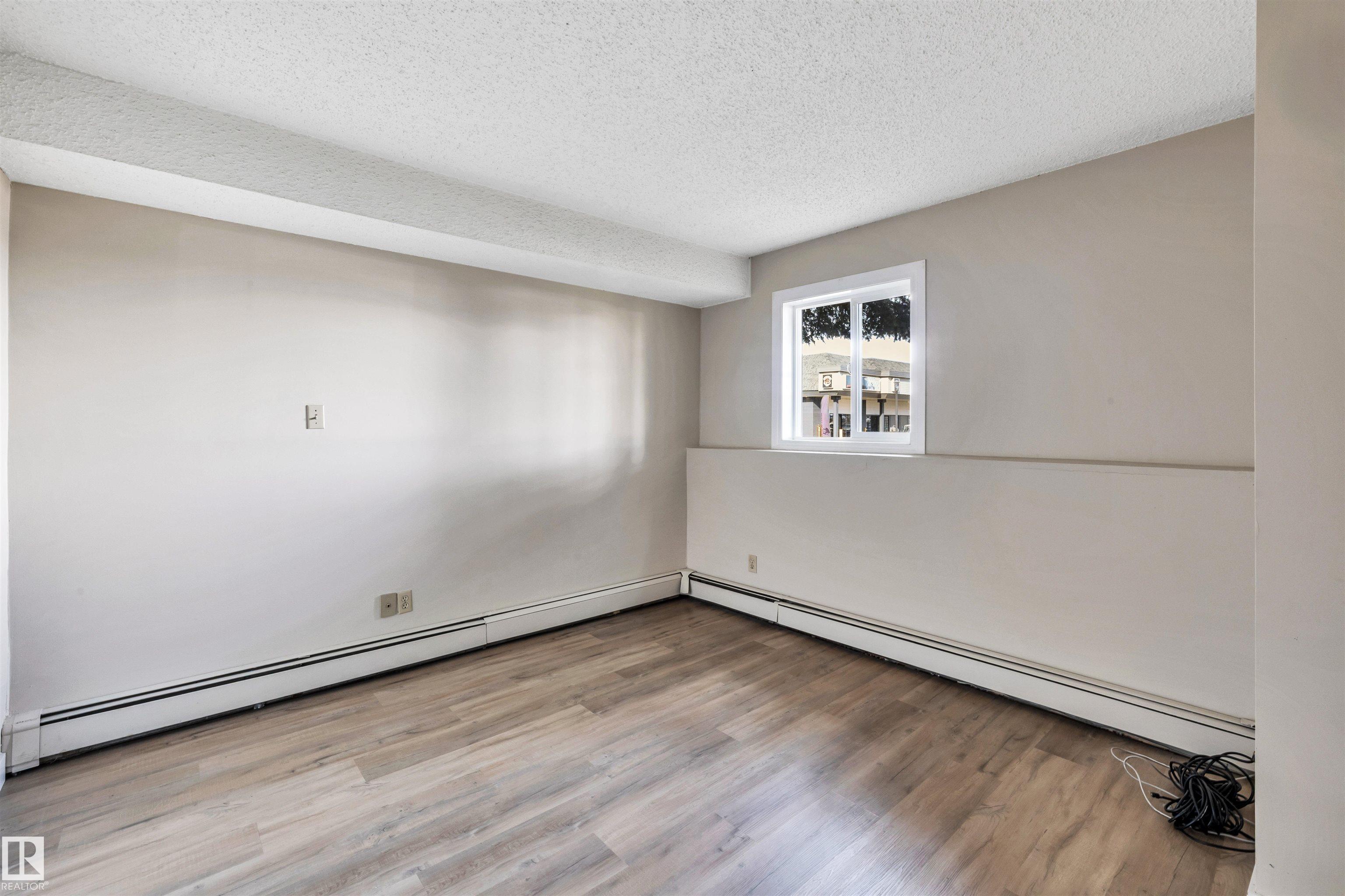 Photo 19 at 5011 Tudor Glen, Grandin, St. Albert