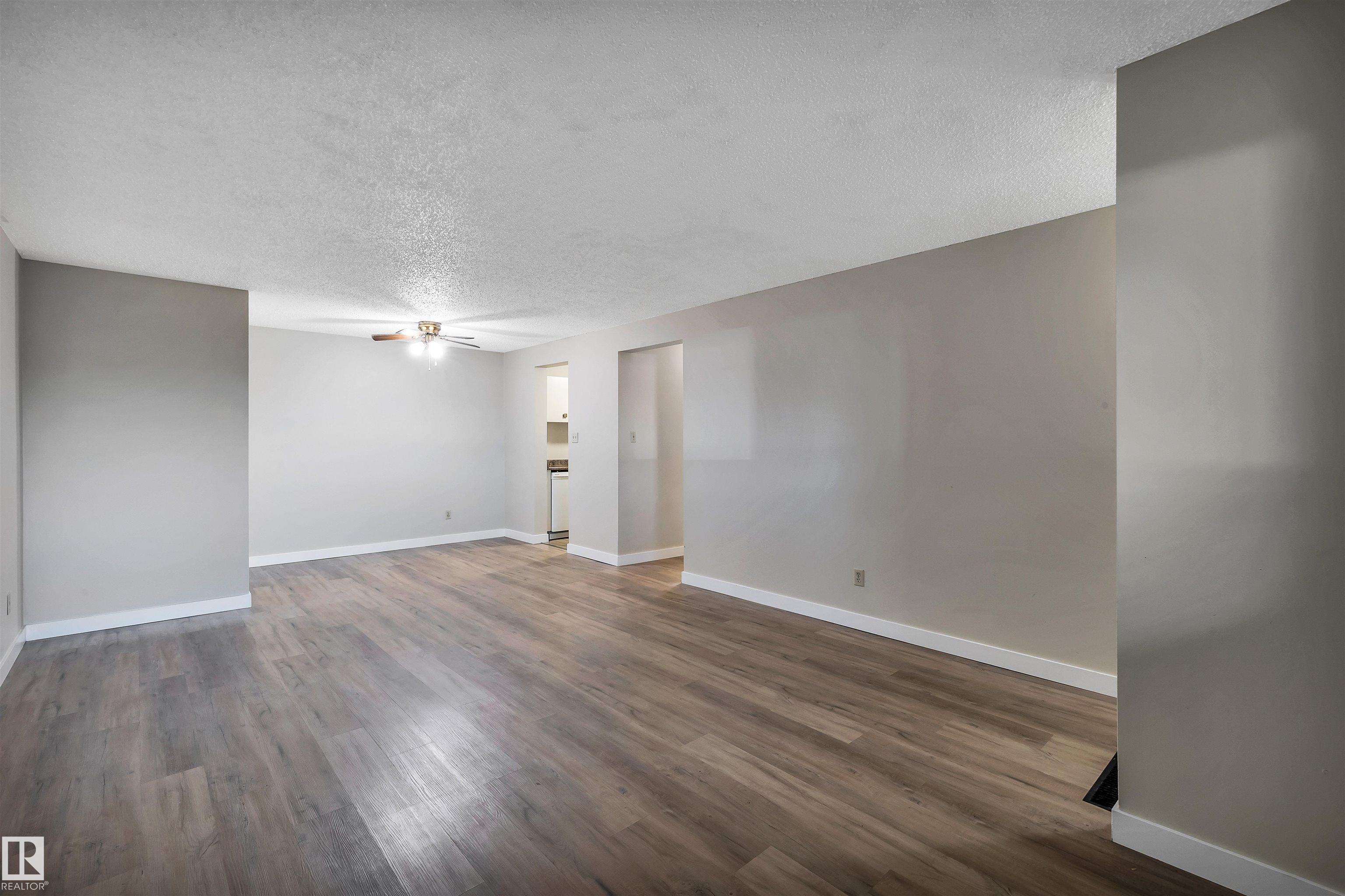 Photo 9 at 5011 Tudor Glen, Grandin, St. Albert