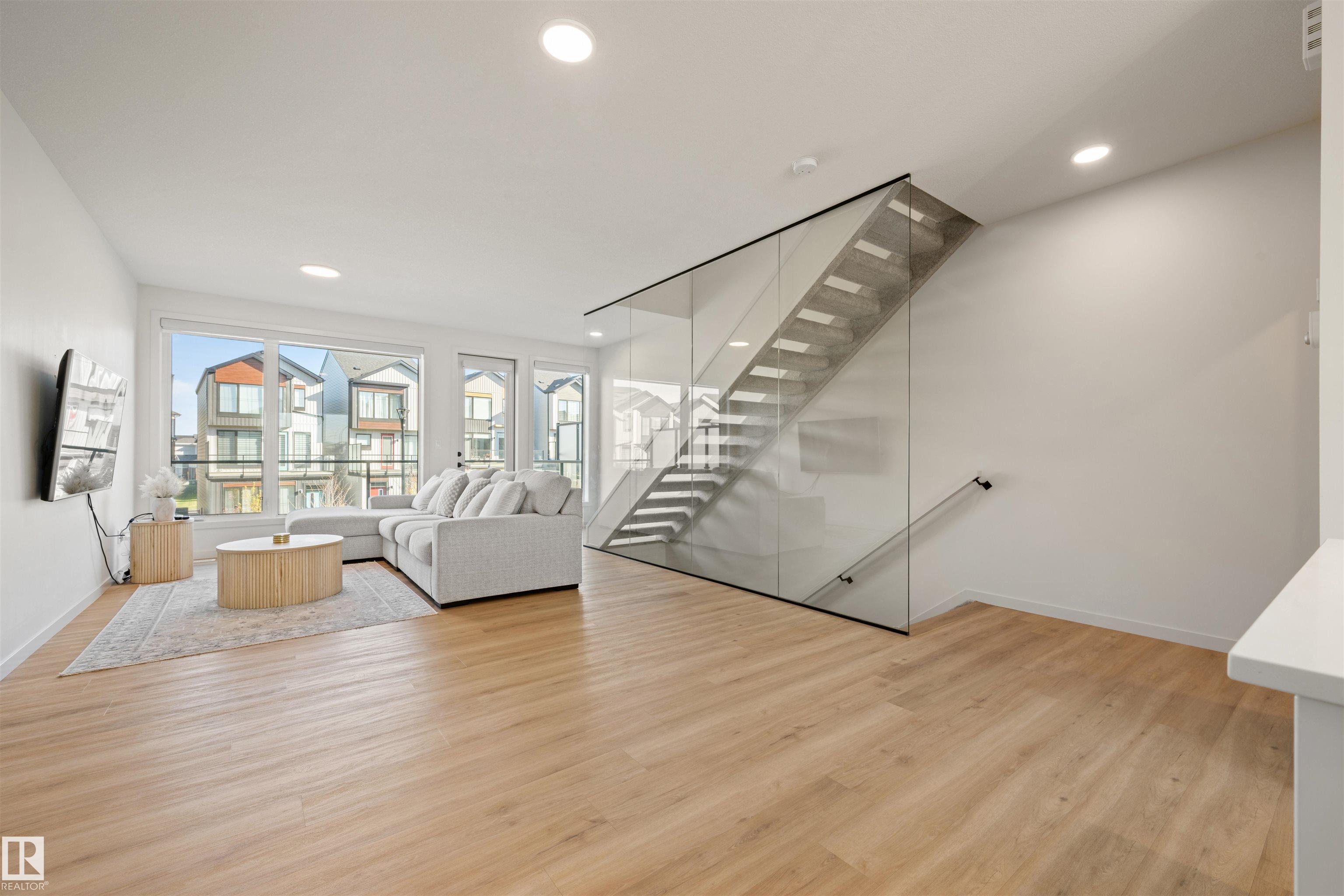 Picture for 459 39 ST SW SW