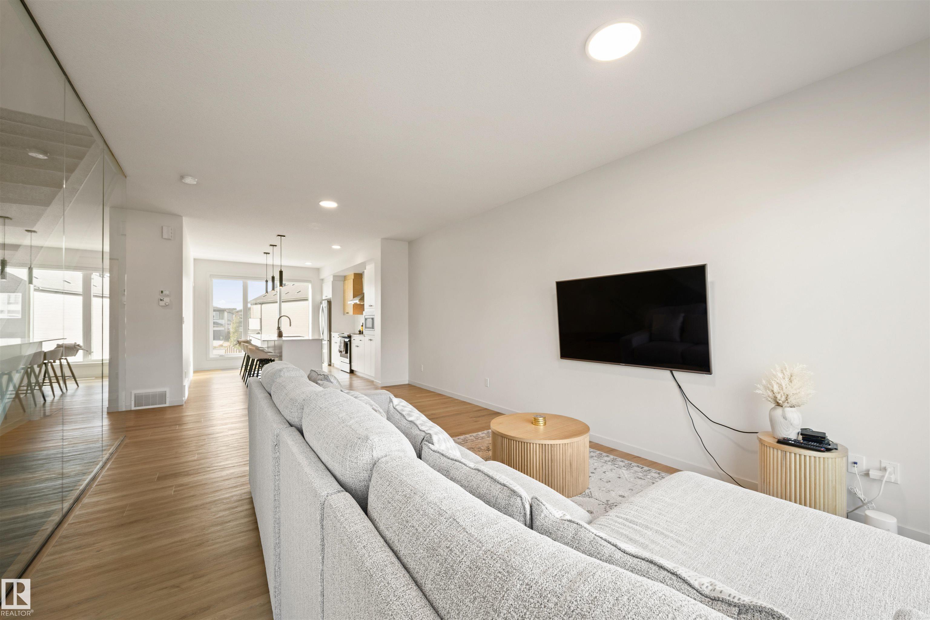 Picture for 459 39 ST SW SW