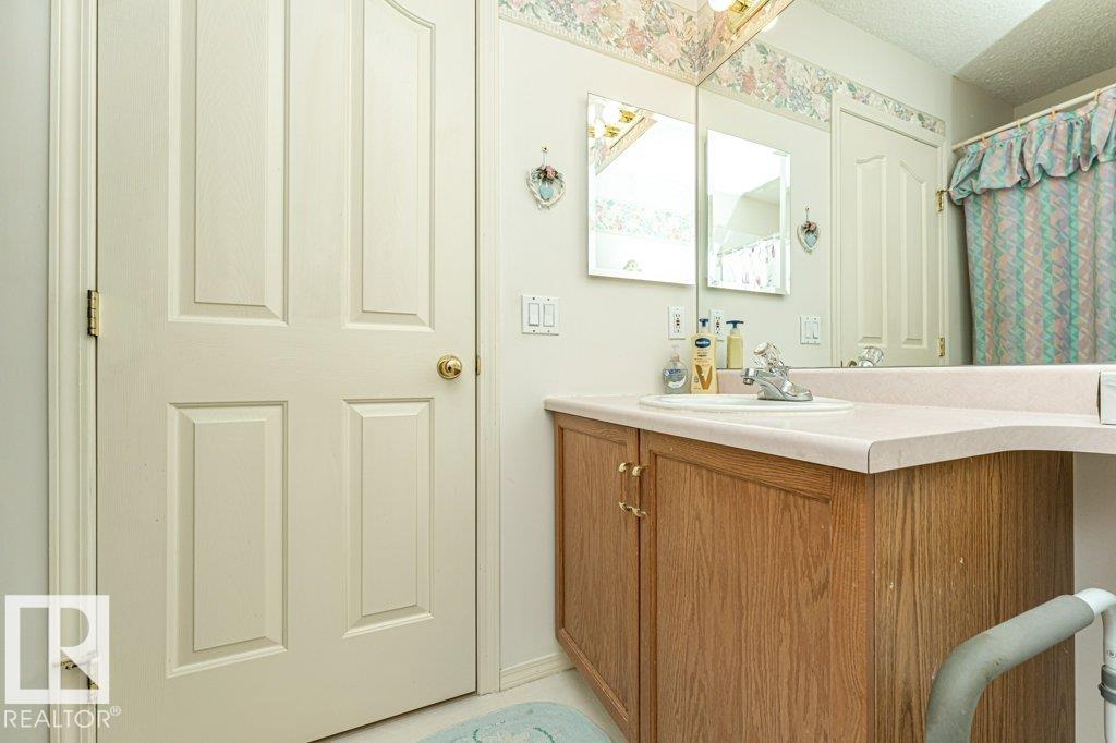 Photo 16 at 301 - 911 Rabbit Hill Road NW, Falconer Heights, Edmonton