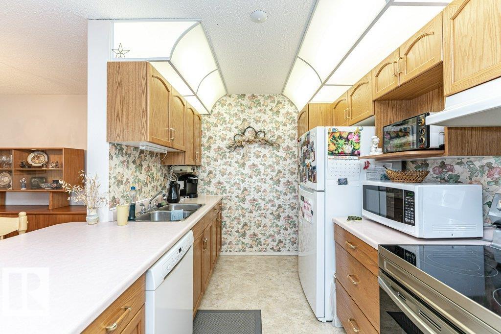 Photo 24 at 301 - 911 Rabbit Hill Road NW, Falconer Heights, Edmonton