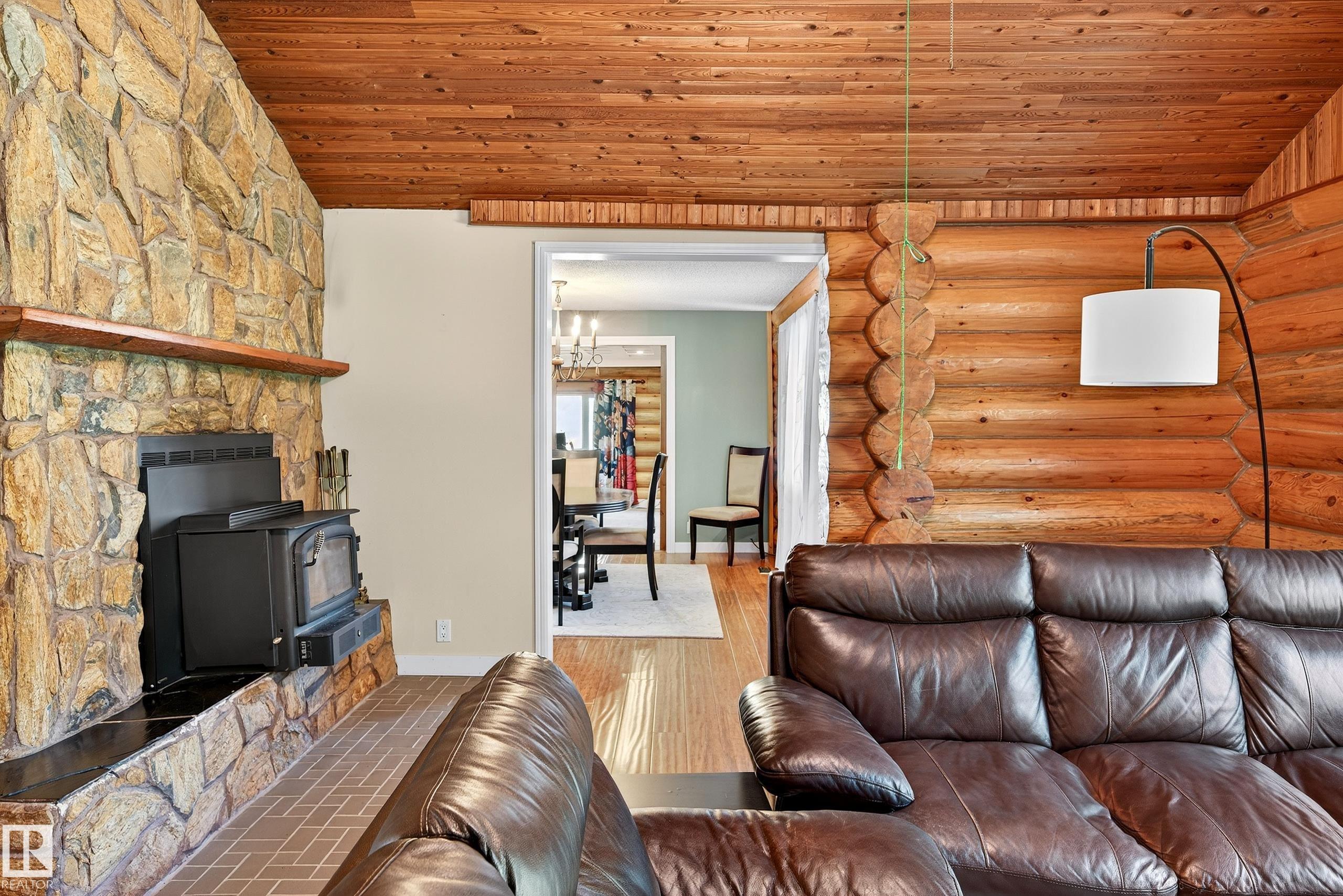 Photo 14 at 4 - 51317 Hghway 60, Spanish Oaks, Rural Parkland County