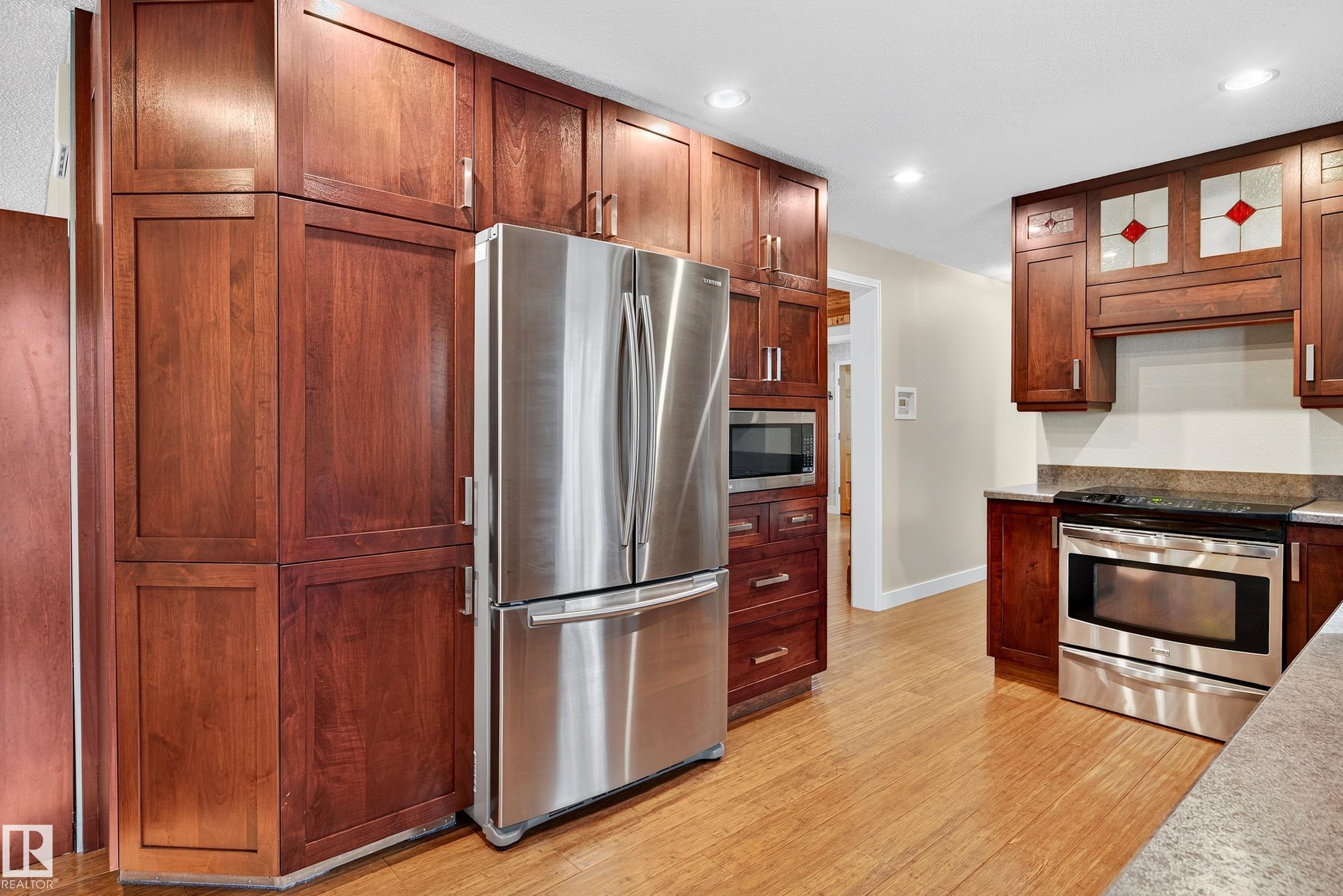 Photo 20 at 4 - 51317 Hghway 60, Spanish Oaks, Rural Parkland County