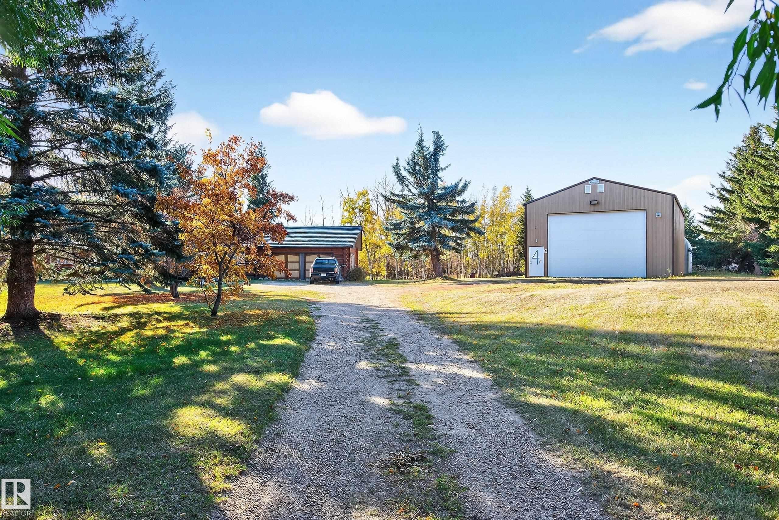 Photo 3 at 4 - 51317 Hghway 60, Spanish Oaks, Rural Parkland County