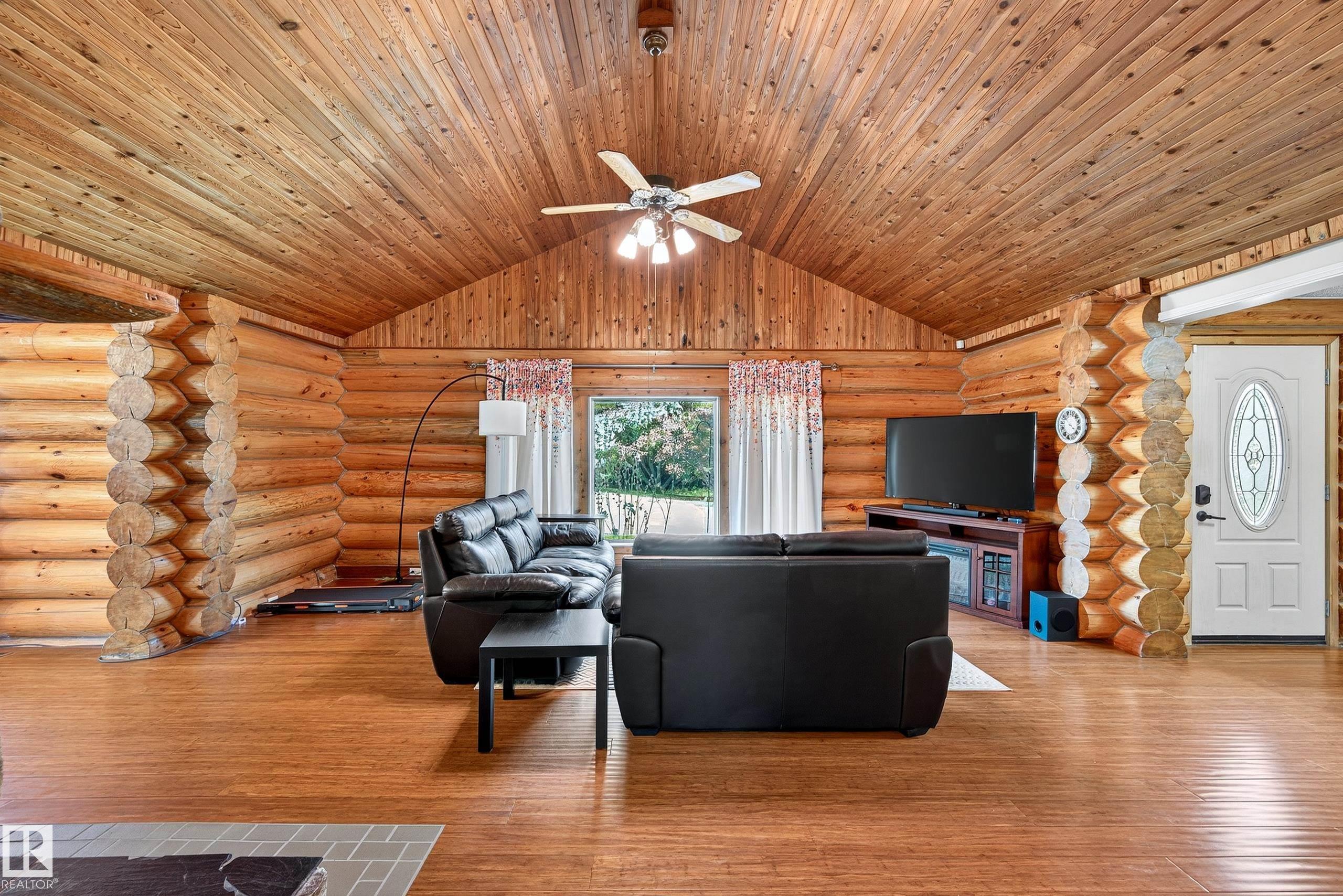 Photo 10 at 4 - 51317 Hghway 60, Spanish Oaks, Rural Parkland County
