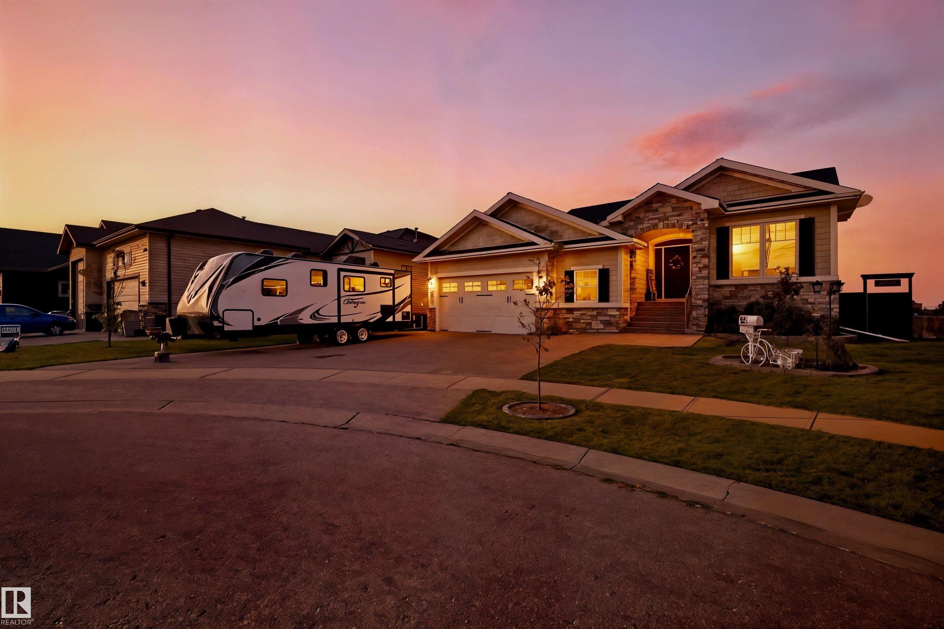 Photo 2 at 10504 103 Avenue, Morinville