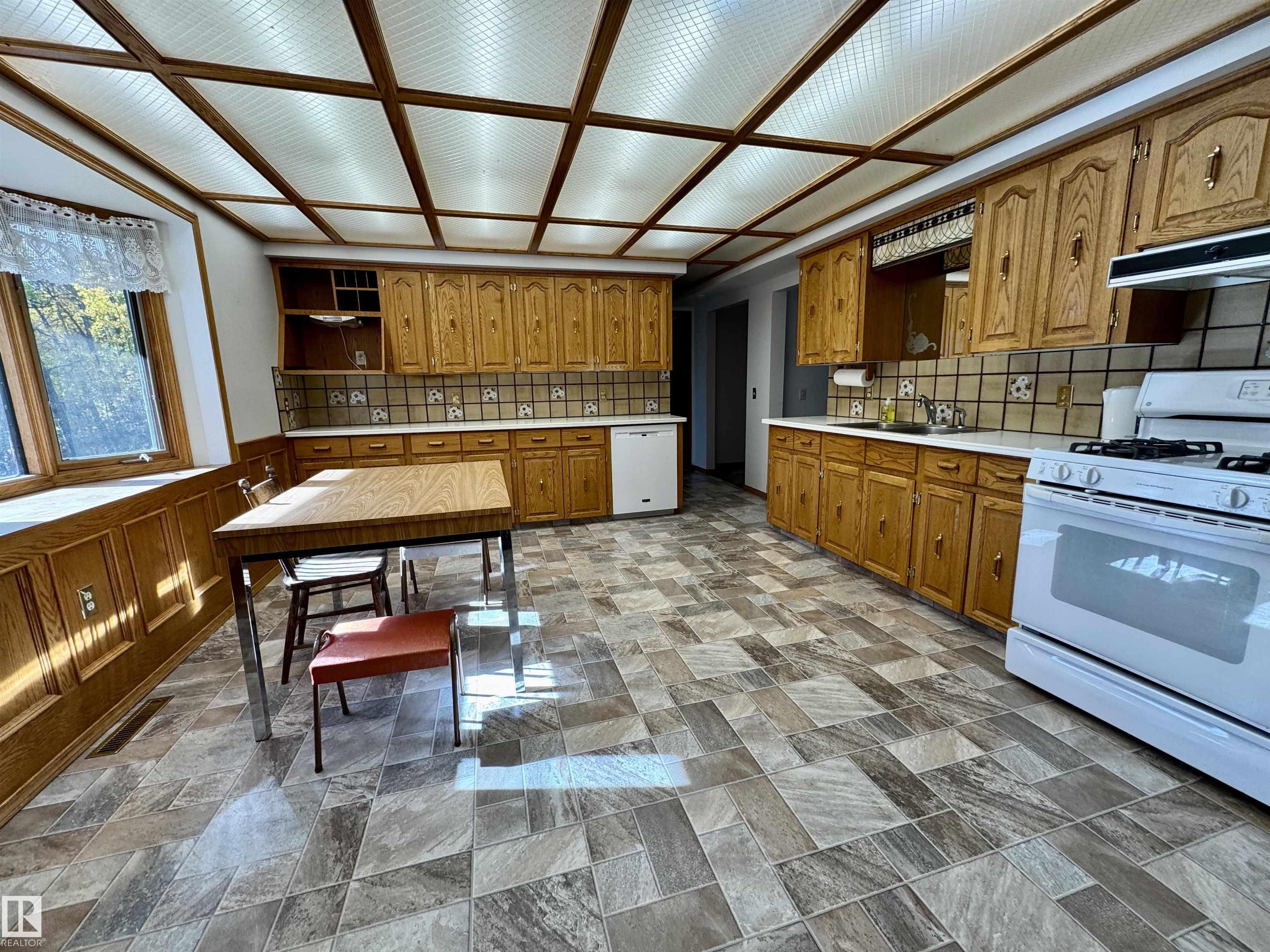 Photo 11 at 23205 Hwy 623, None, Rural Leduc County