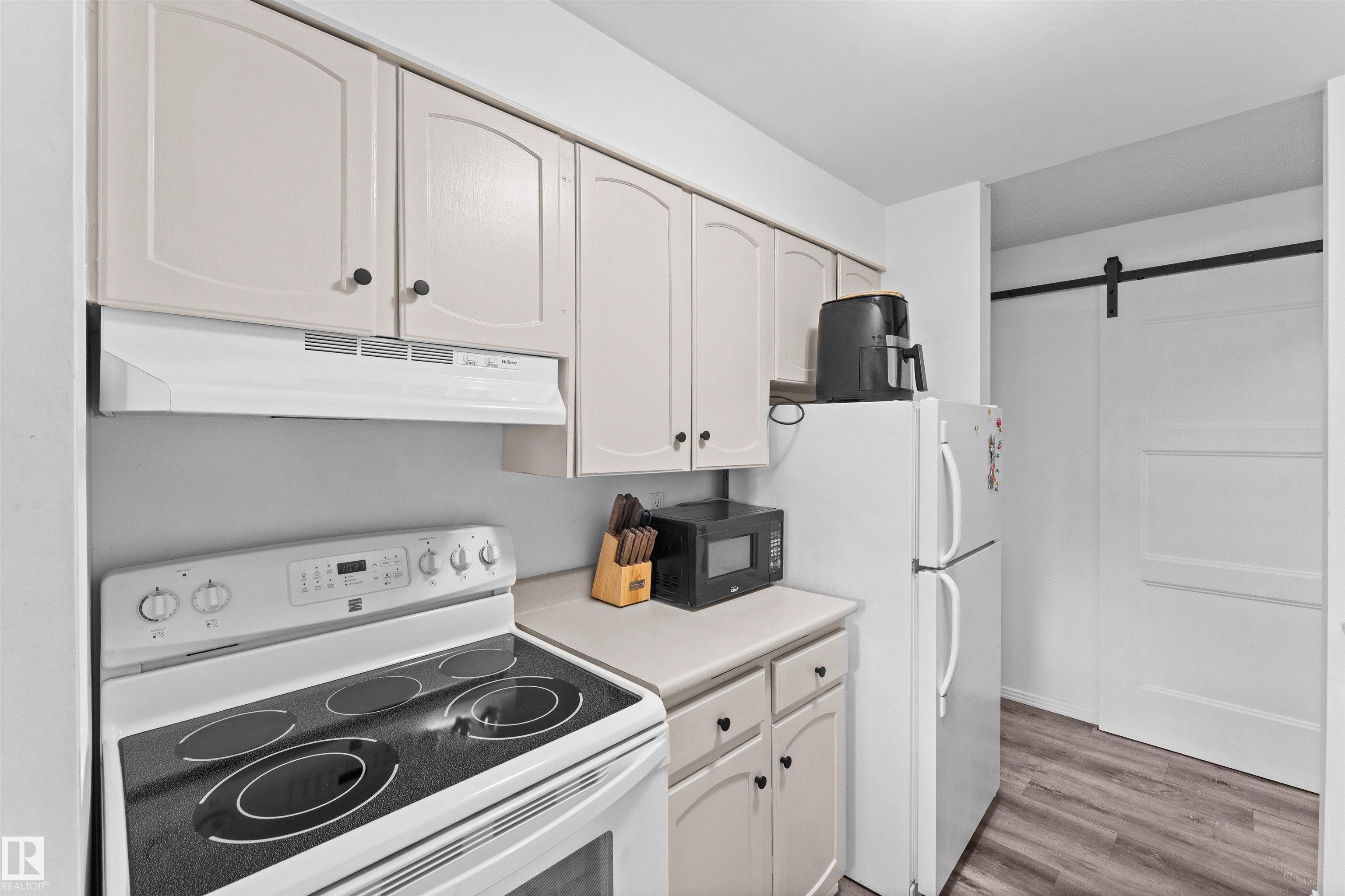 Photo 16 at 207 - 11430 40 Avenue NW, Royal Gardens, Edmonton