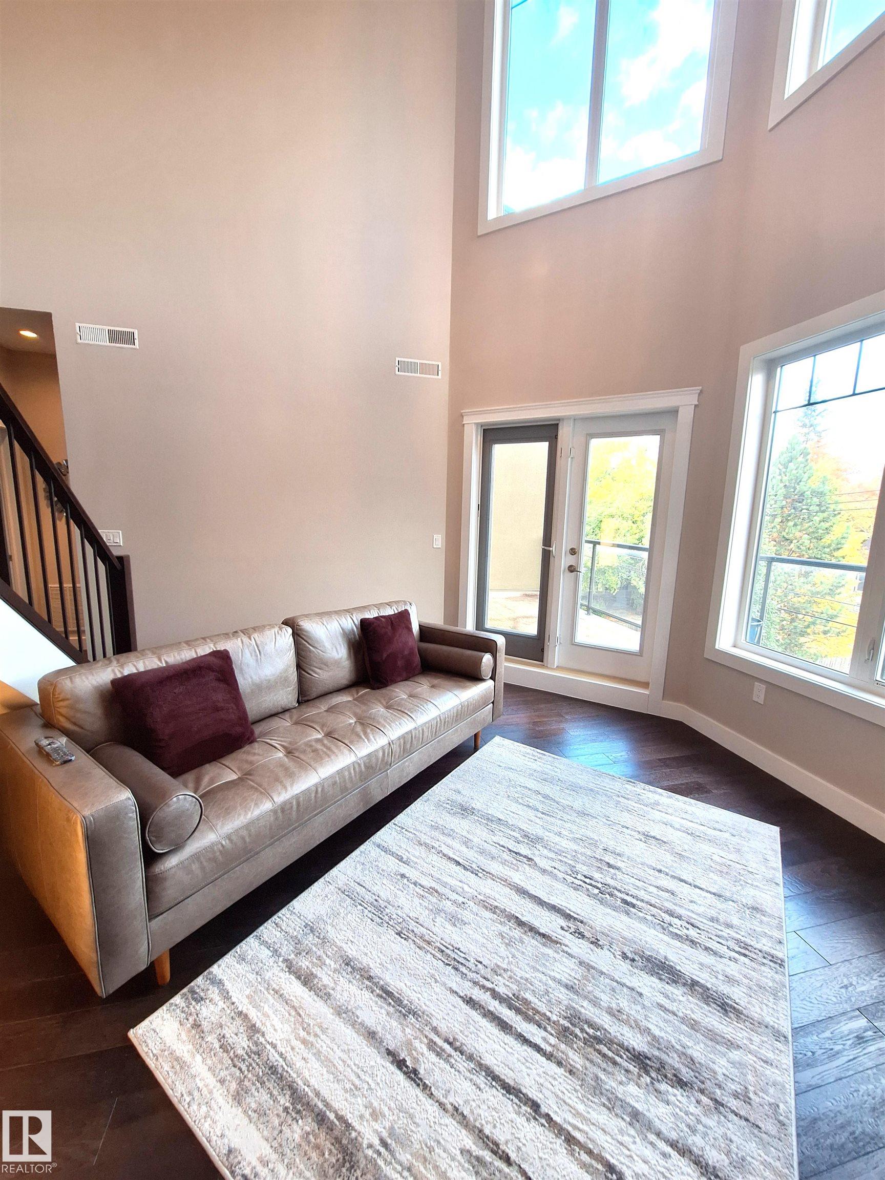 Photo 12 at 50 - 11518 76 Avenue NW, Belgravia, Edmonton