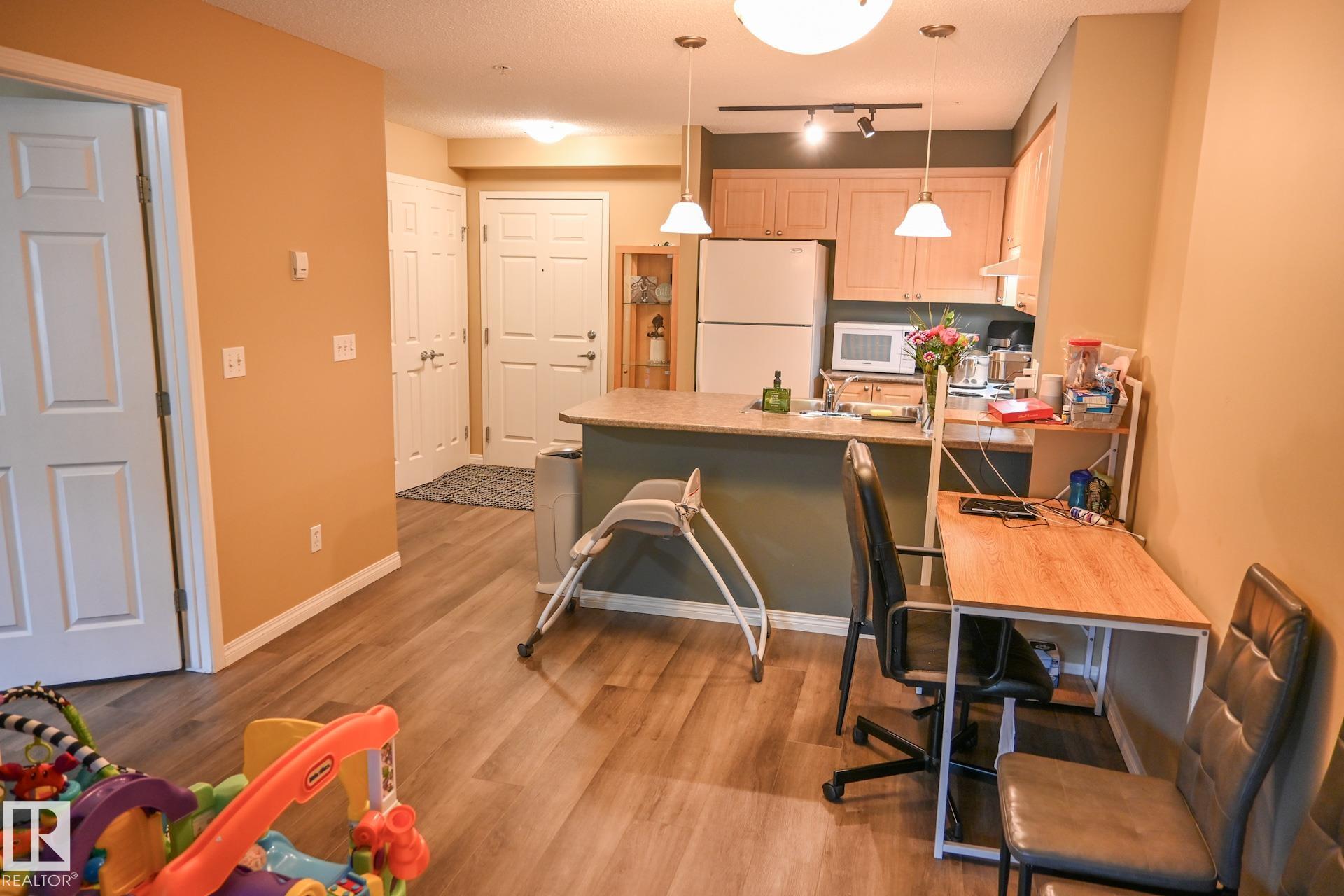 Photo 8 at 113 - 630 Mcallister Loop SW, Macewan, Edmonton