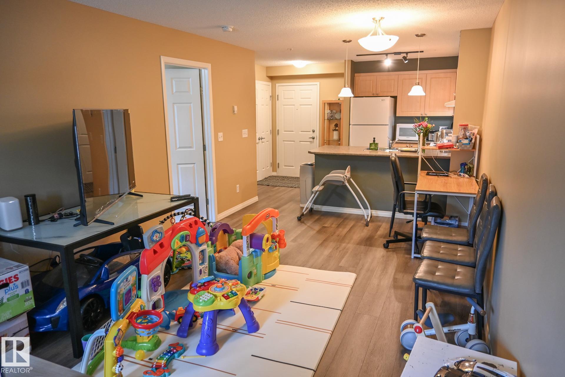 Photo 9 at 113 - 630 Mcallister Loop SW, Macewan, Edmonton