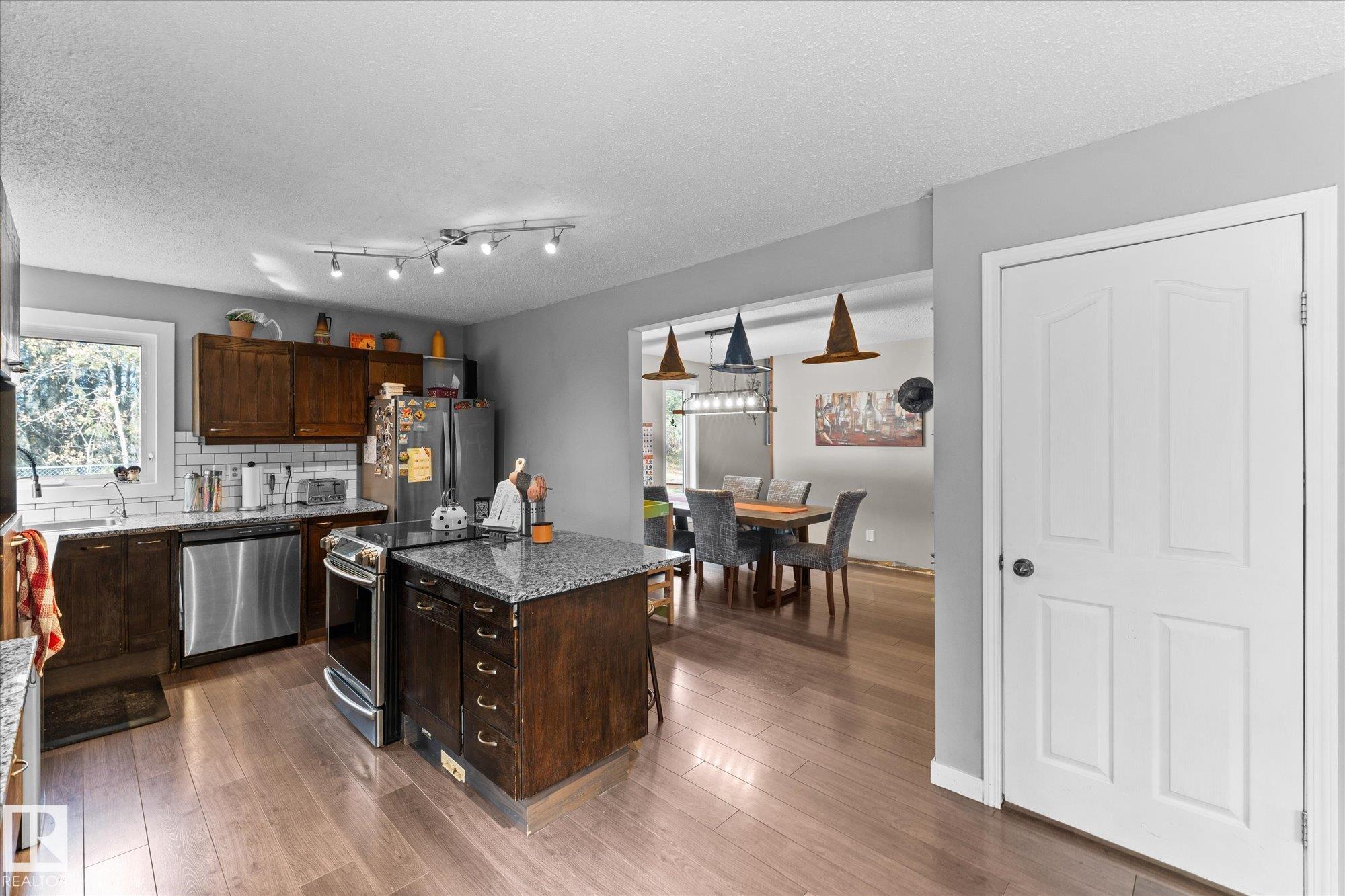 Photo 20 at 22 - 52420 Rge Road 13, Meadow Run Estates, Rural Parkland County