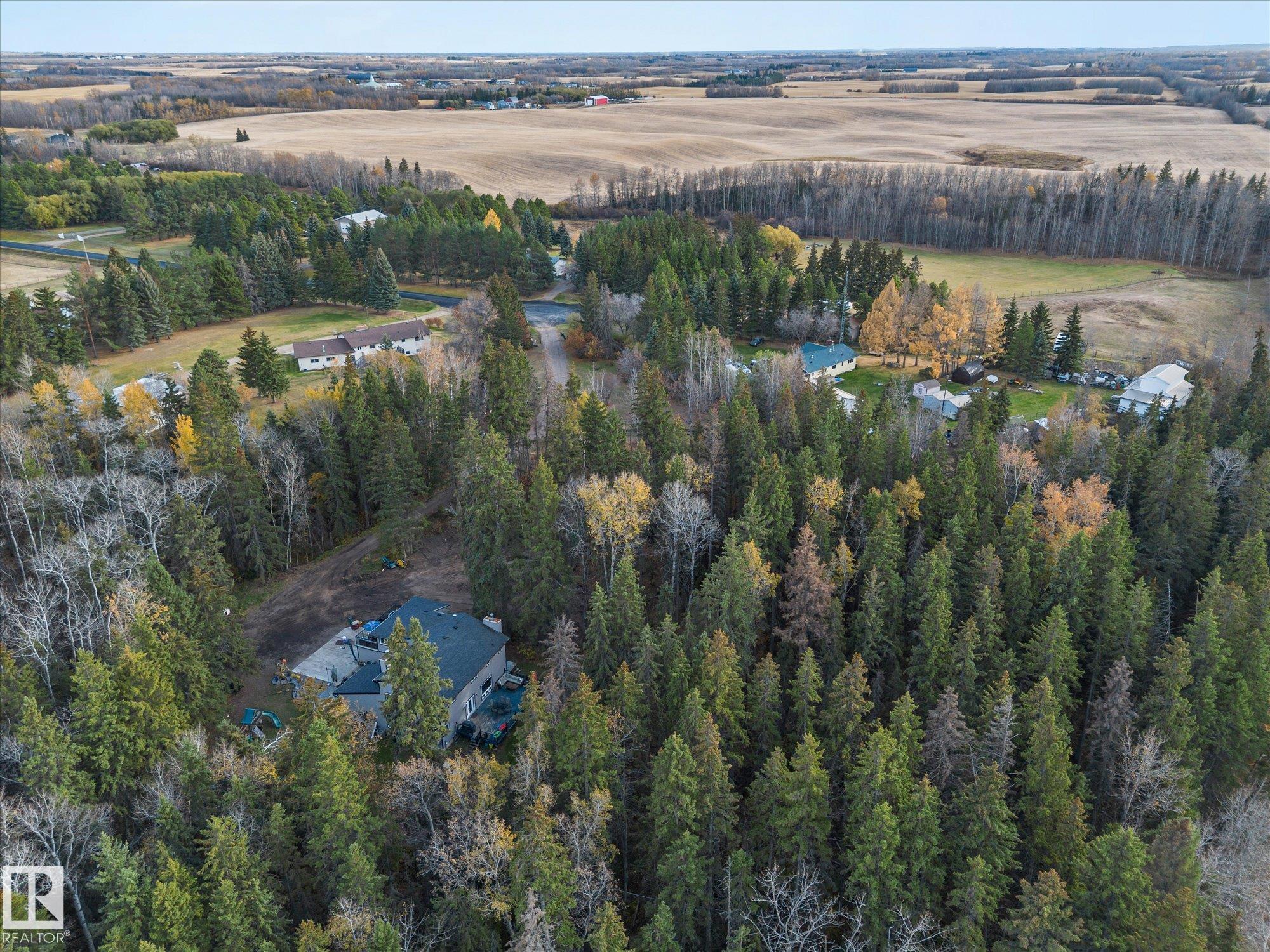 Photo 3 at 22 - 52420 Rge Road 13, Meadow Run Estates, Rural Parkland County